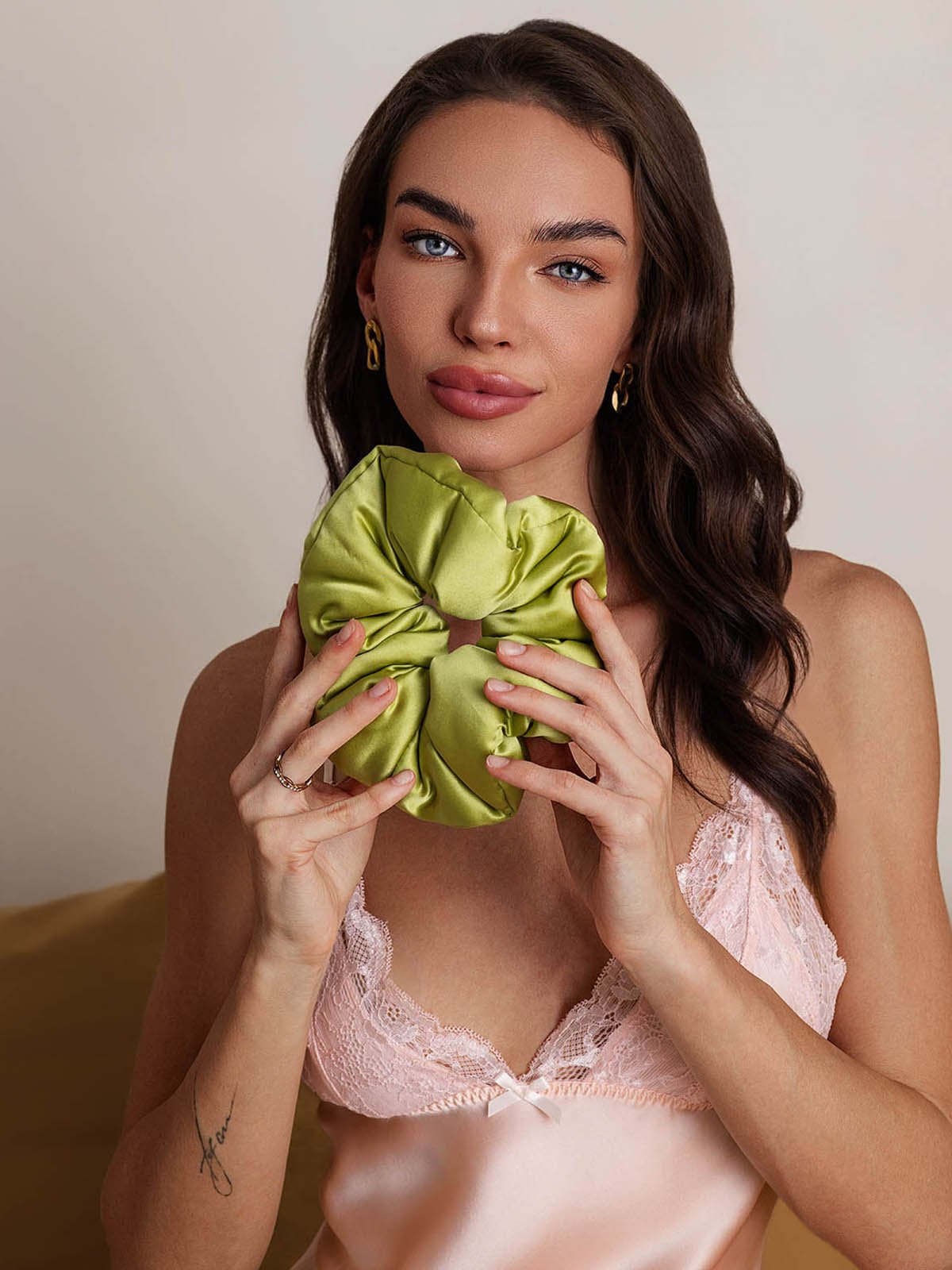 [Green] SilkSilky-UK Pure Silk Scrunchie 001