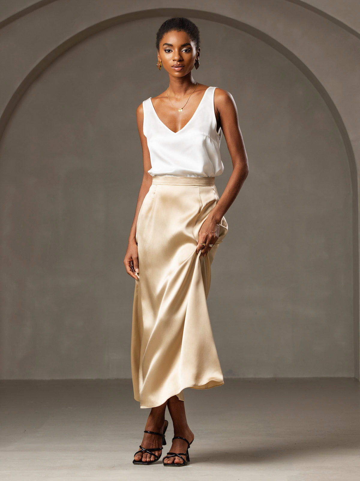 [White] SilkSilky-UK 19Momme Silk V Neck Camisole 007