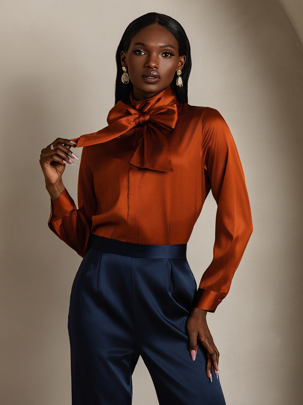 [Caramel] SilkSilky-UK 19Momme Silk Long Sleeve Tie Neck Blouse 001