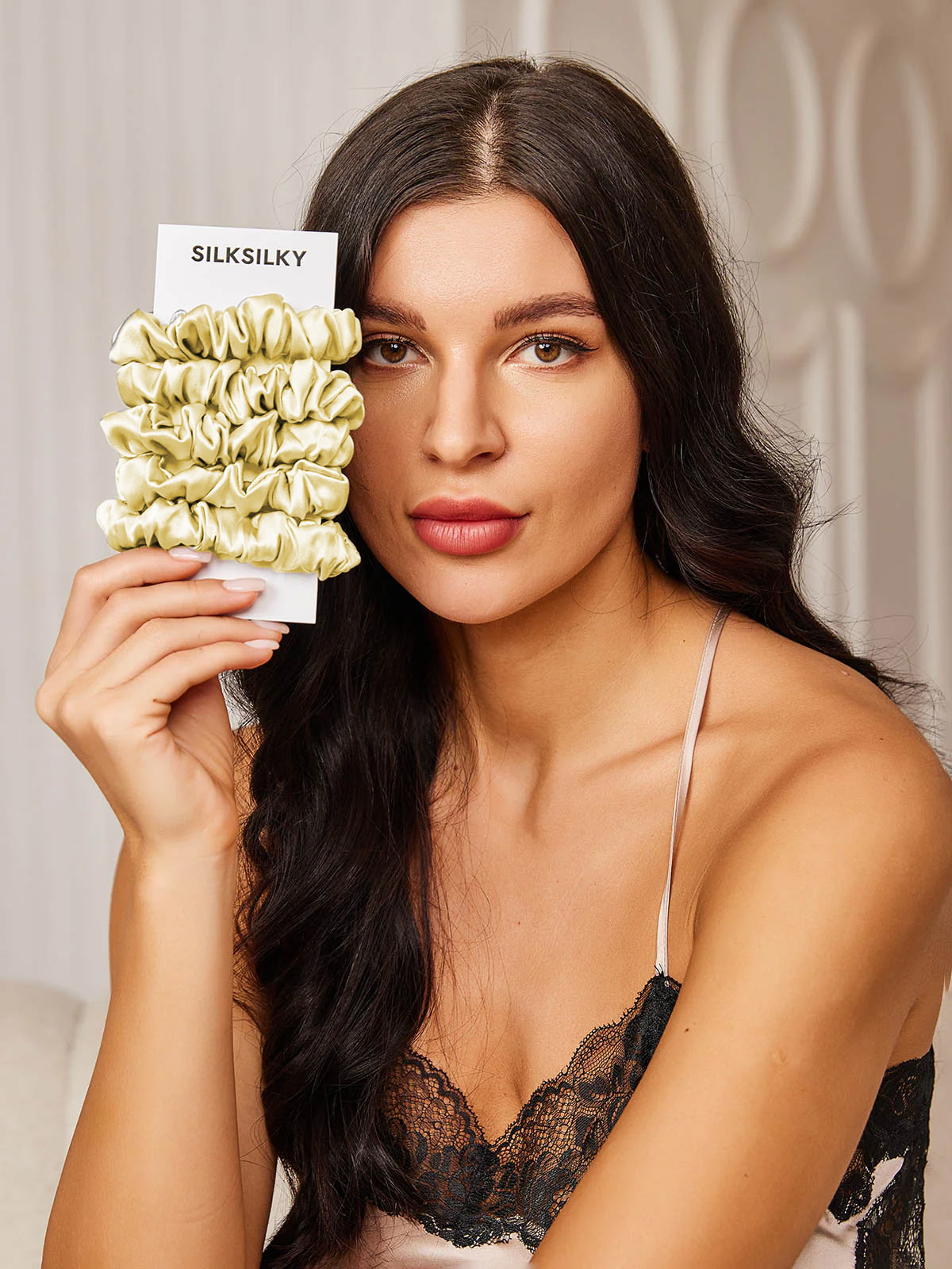 [Light Yellow] SilkSilky-UK 19Momme Pure Silk Scrunchie 001