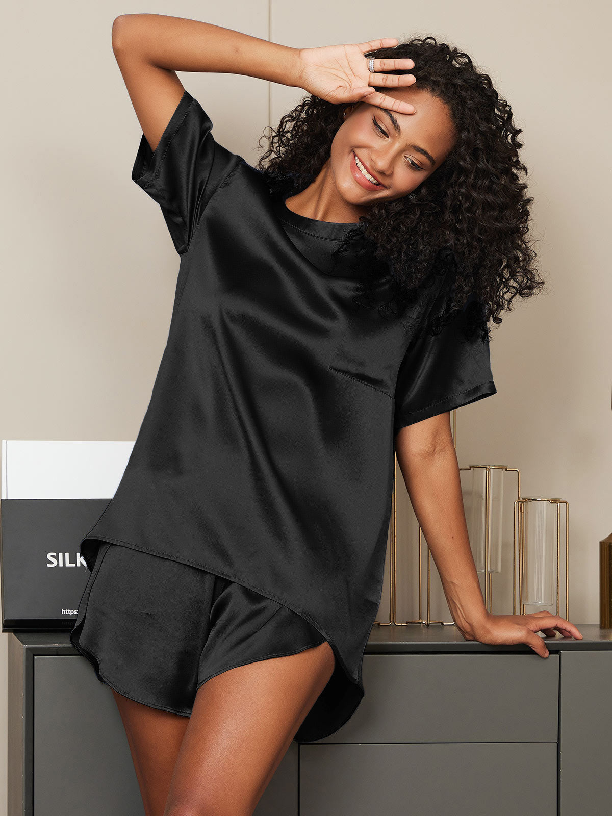 [Black] SilkSilky-UK Pure Silk Round Neck Women's Pyjamas 001