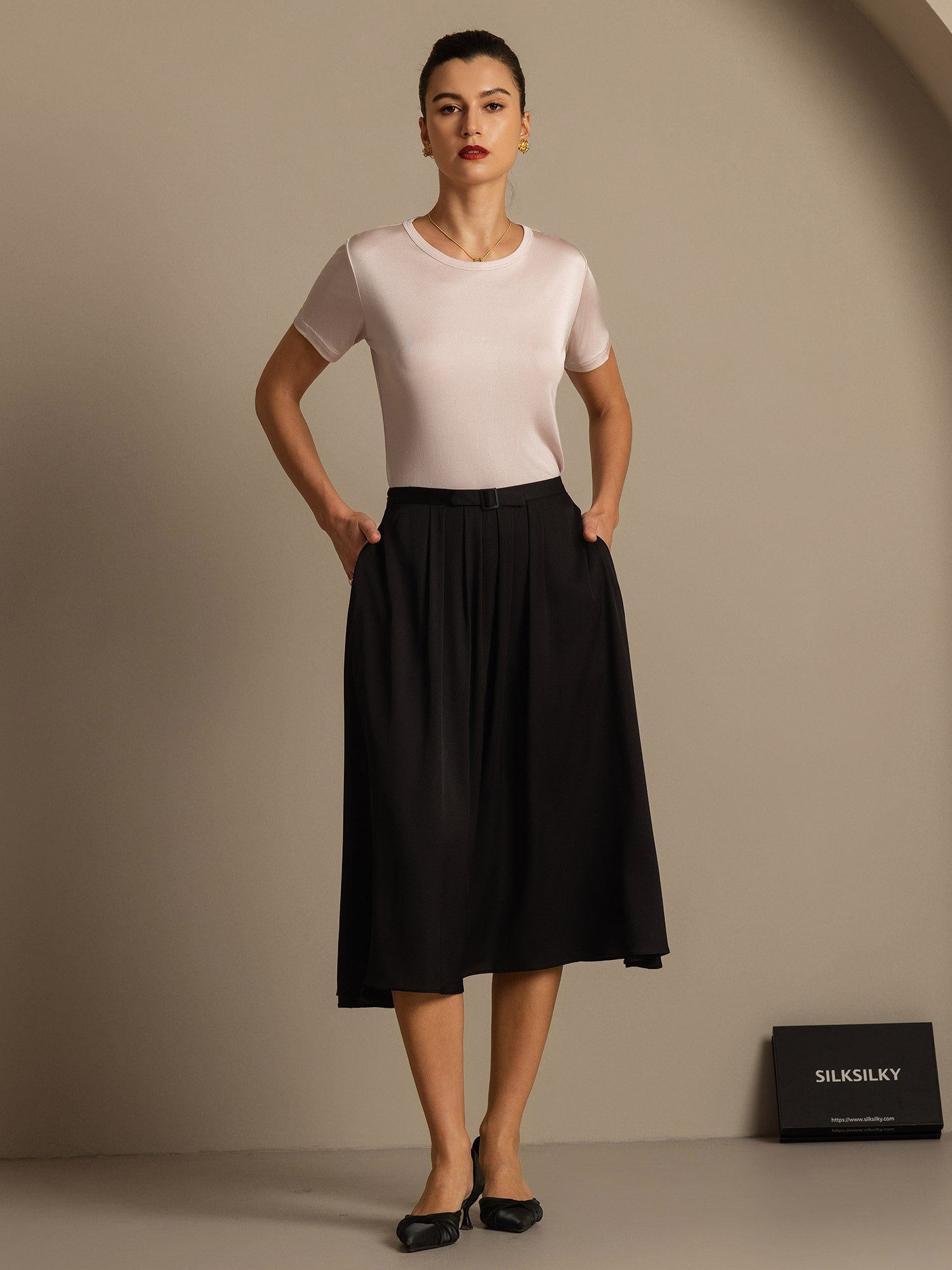 [Light Pink] SilkSilky-UK Silk Knitted Round Neck Women's T-Shirt 007