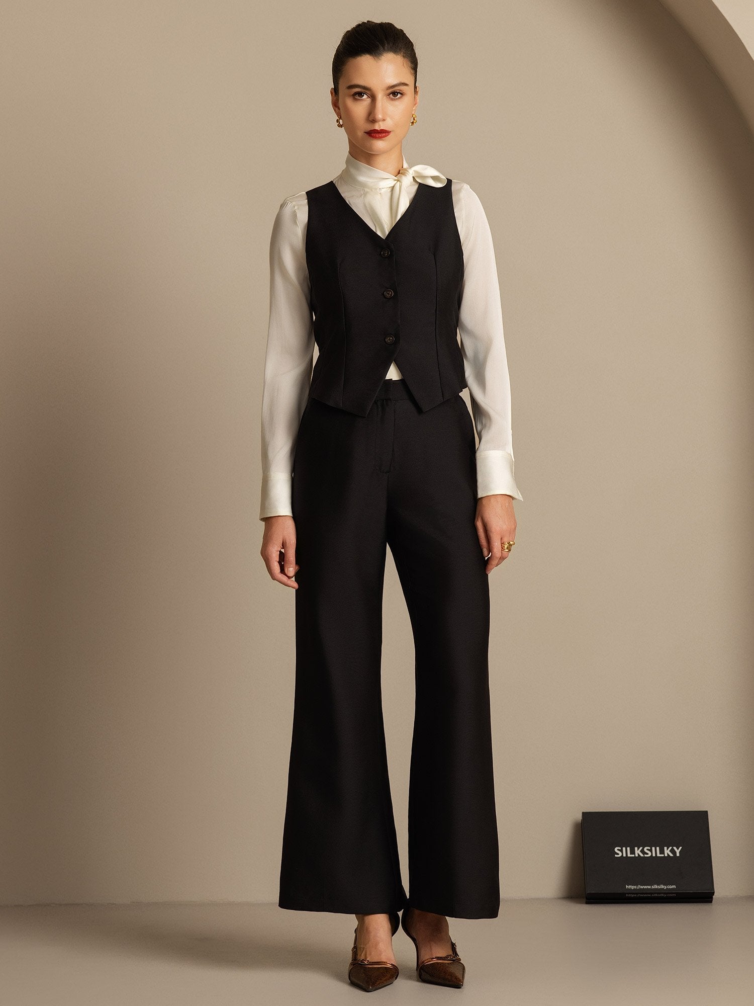 [Black] SilkSilky-UK 32Momme Silk-Wool Blend V Neck Women's Vest 003