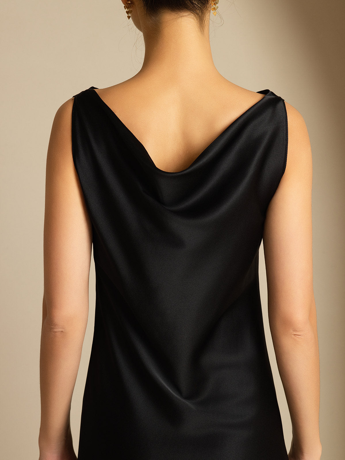 [Black] SilkSilky-UK 19Momme Silk Cowl Neck Dress 004