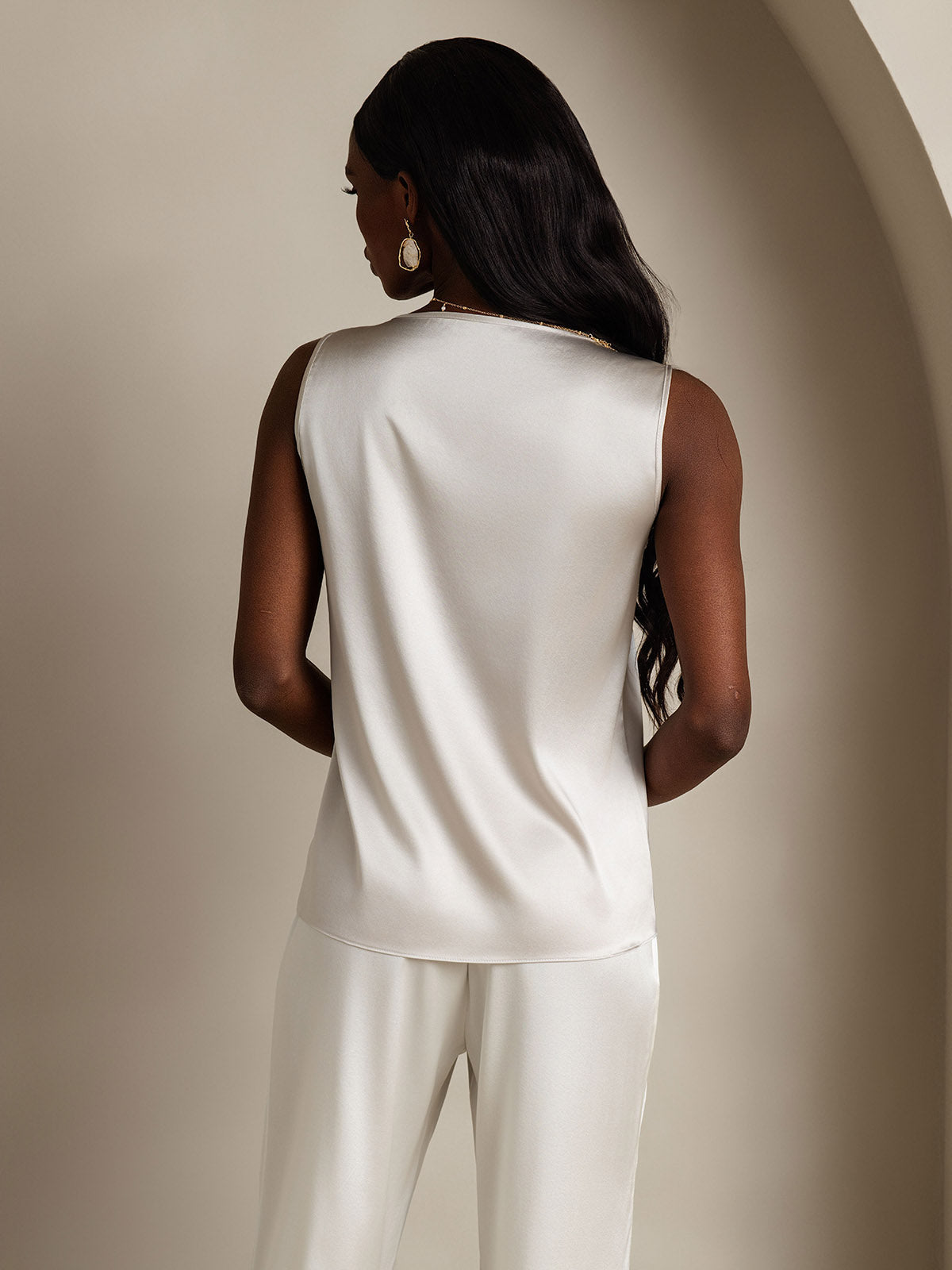 [Light Gray] SilkSilky-UK 19Momme Silk Round Neck Camisole 002