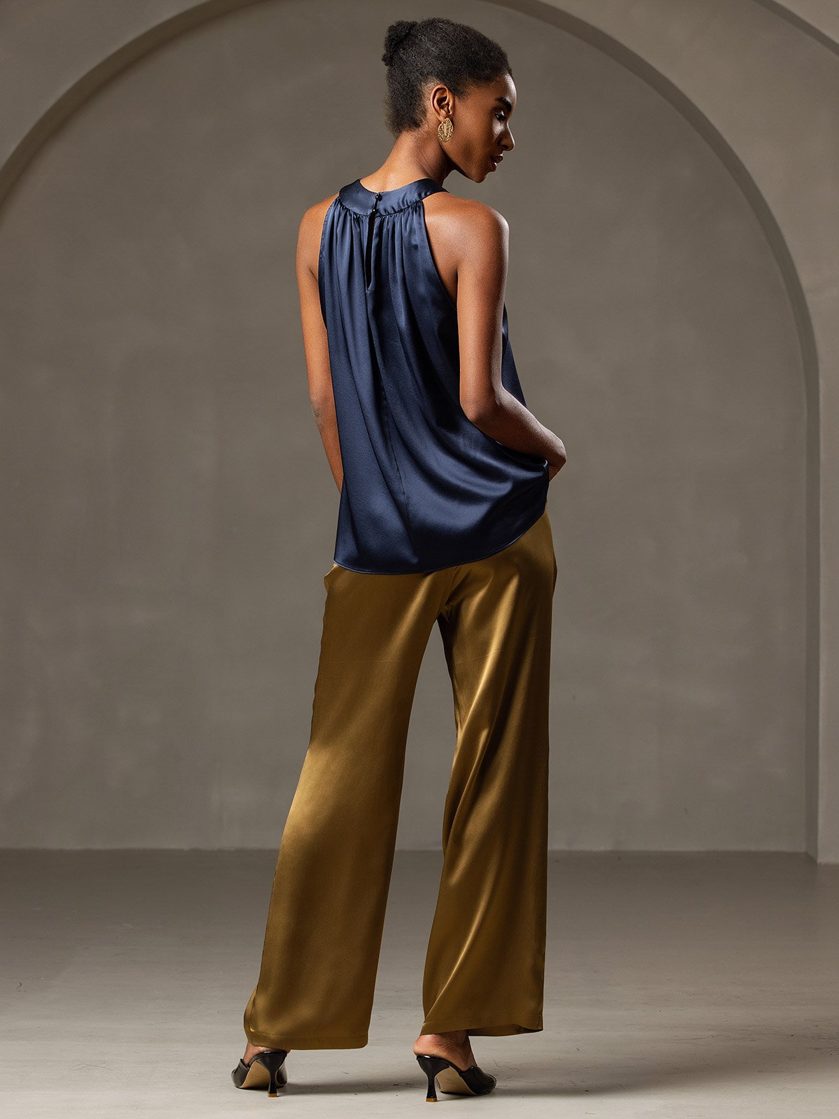 [Dark Blue] SilkSilky-UK 19Momme Silk Sleeveless Halter Neck Women's T-Shirt 002