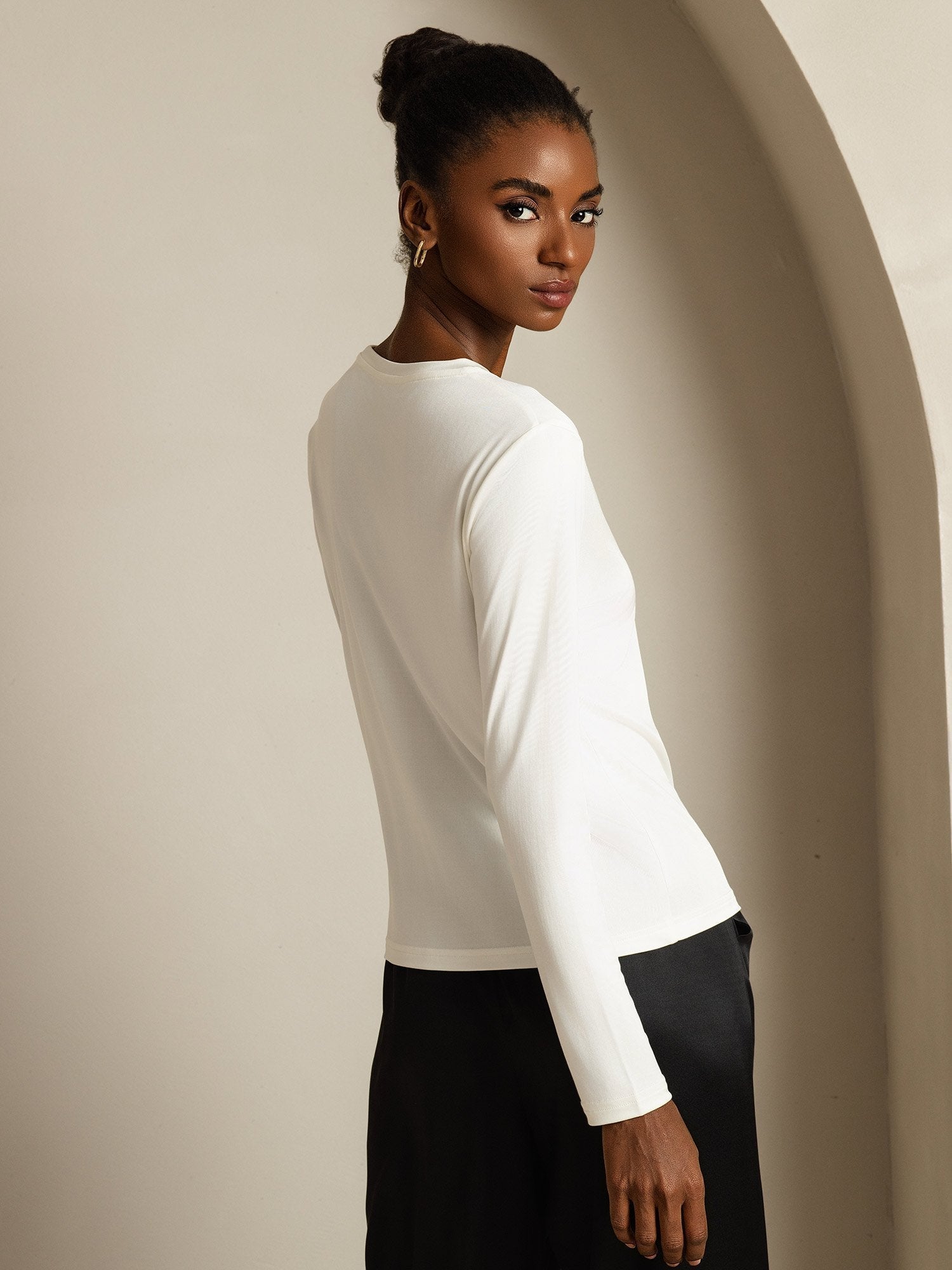 [White] SilkSilky-UK 100% Silk Jersey Long Sleeve Crew Neck Women's T-Shirt 002