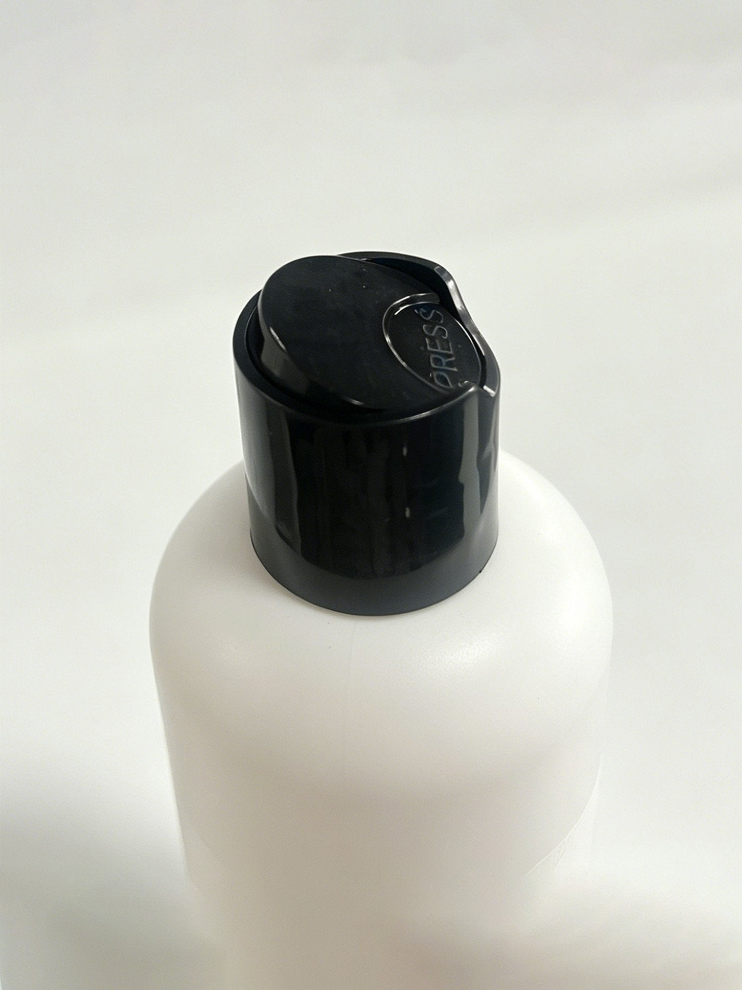 [White] SilkSilky-UK Laundry Detergent 002