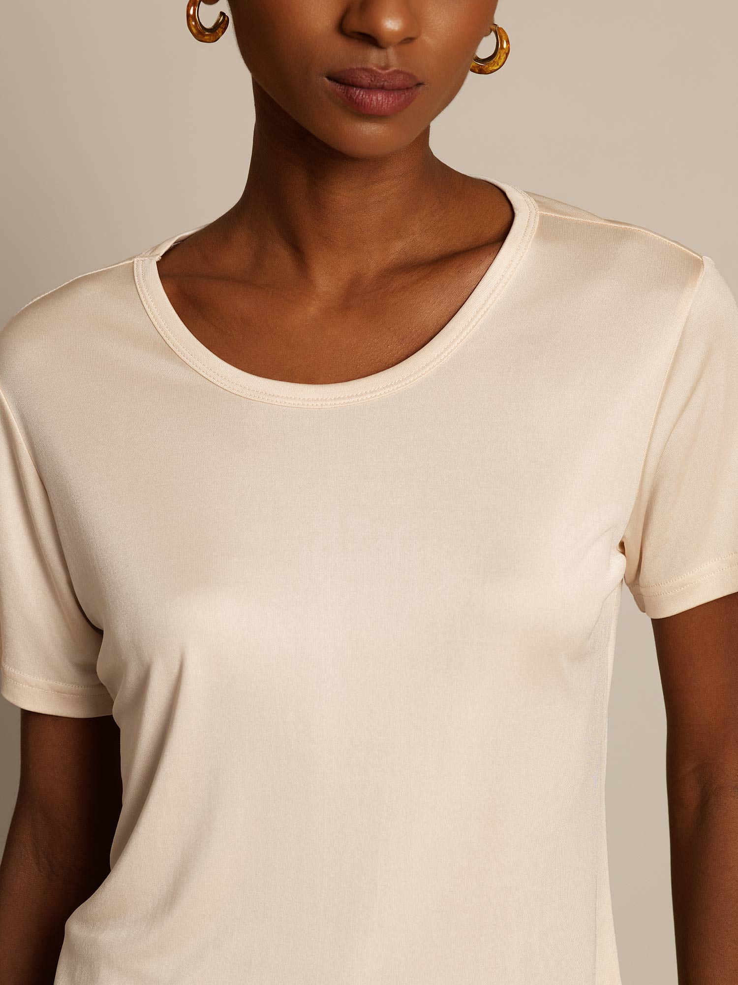 [Beige] SilkSilky-UK Silk Knitted Round Neck Women's T-Shirt 003,