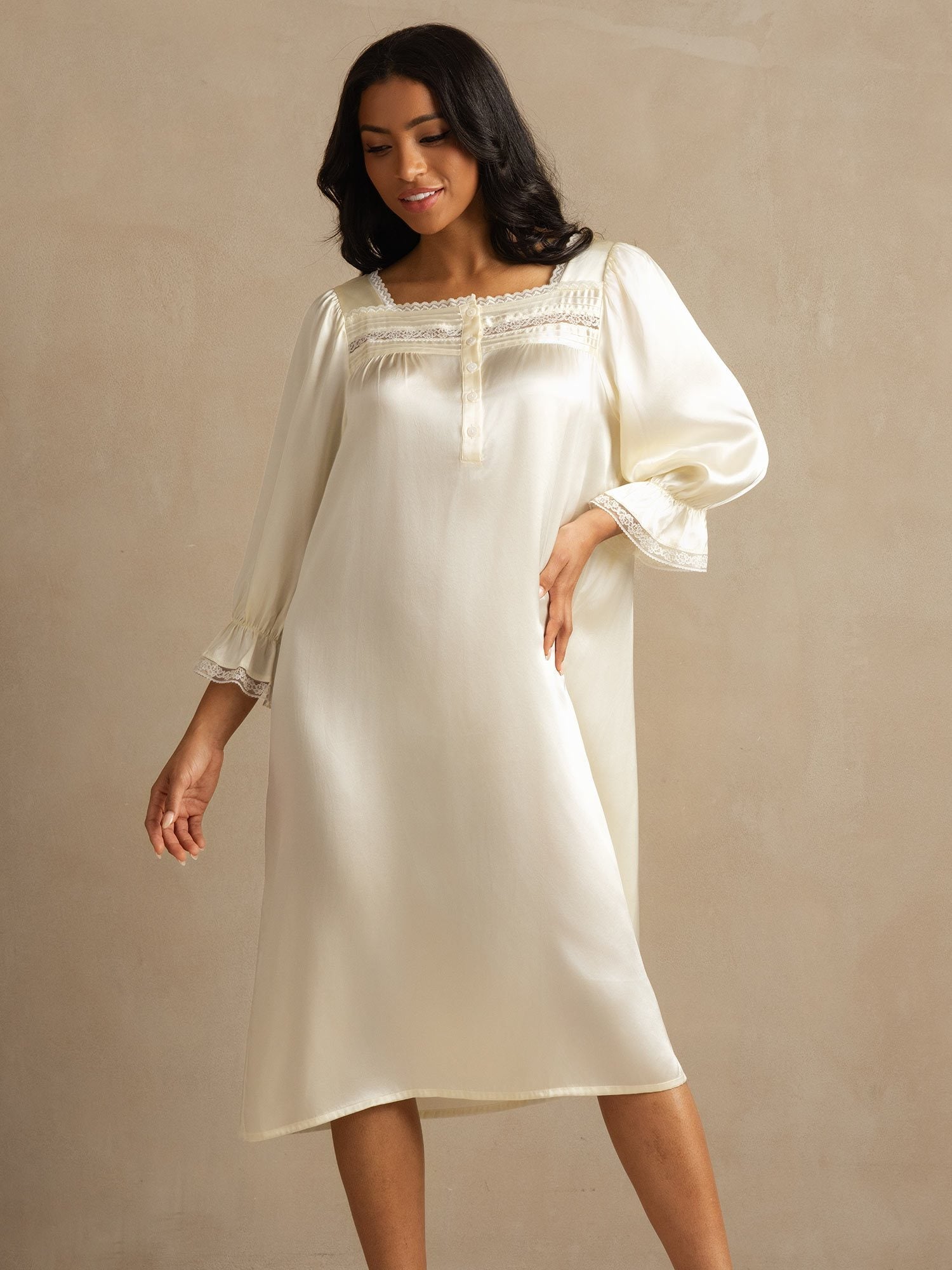[White] SilkSilky-UK Pure Silk Square Neck Nightdress 009