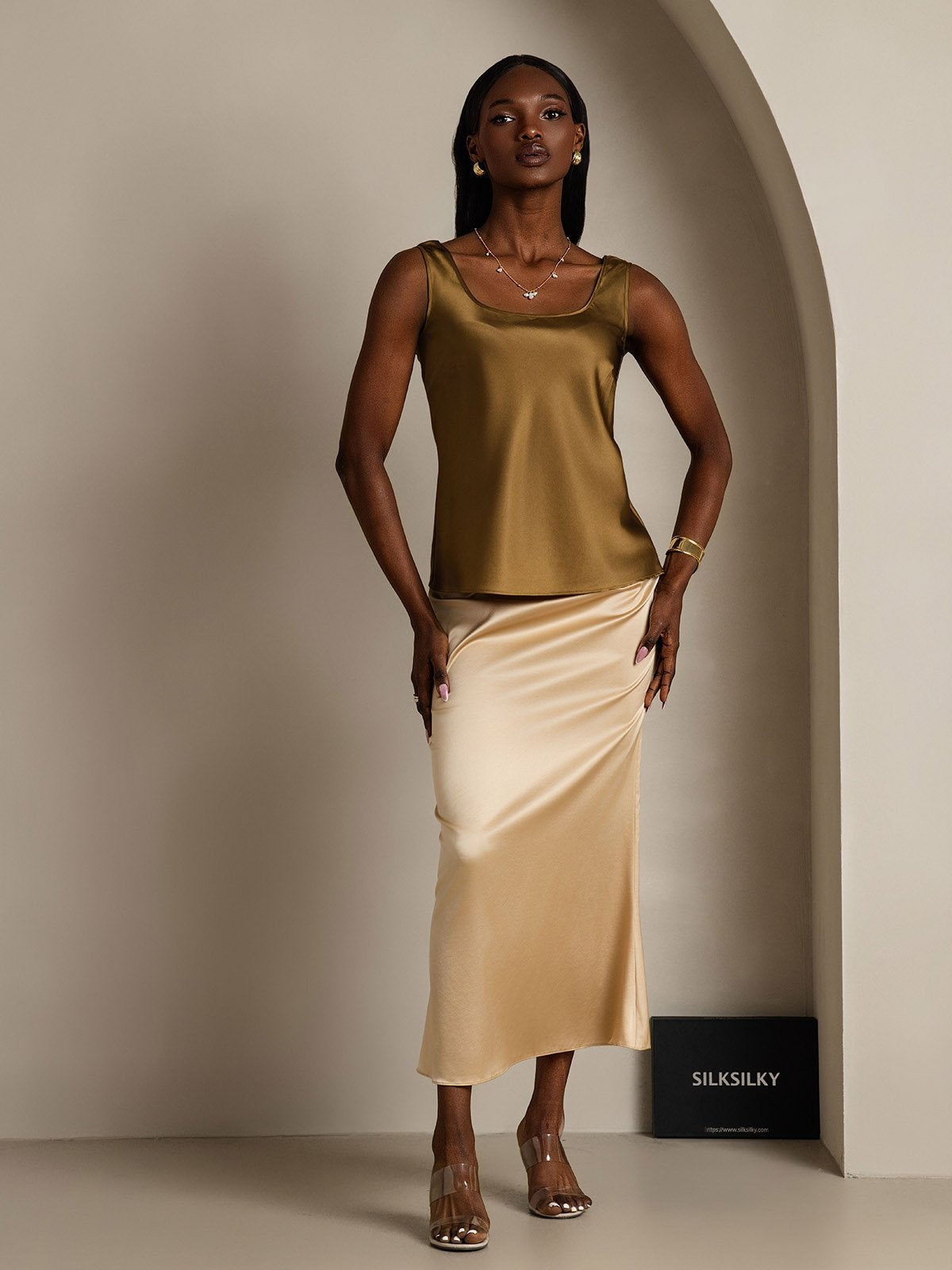 [Brown] SilkSilky-UK 19Momme Silk Sleeveless U Neck Camisole 007