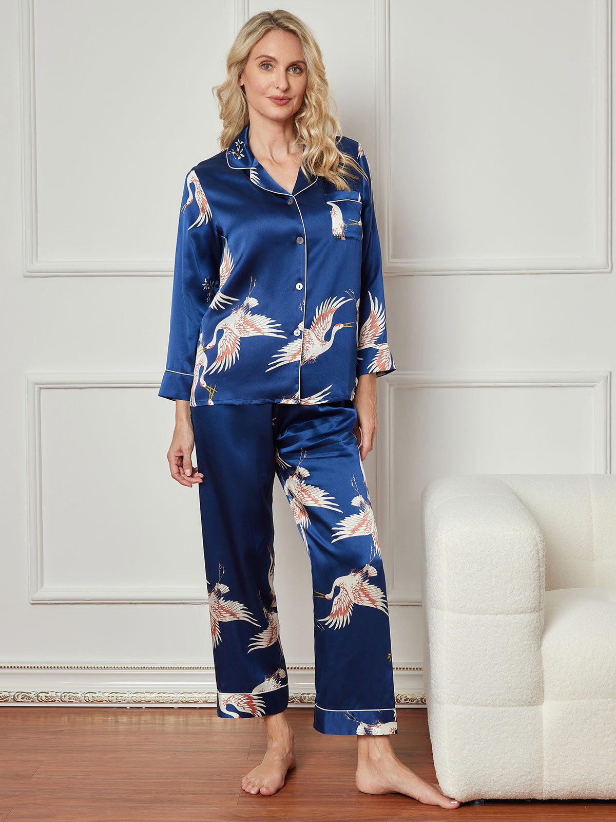 SilkSilky UK 19Momme Pure Silk Long Sleeve Lapel Women's Pyjamas DarkBlue 002