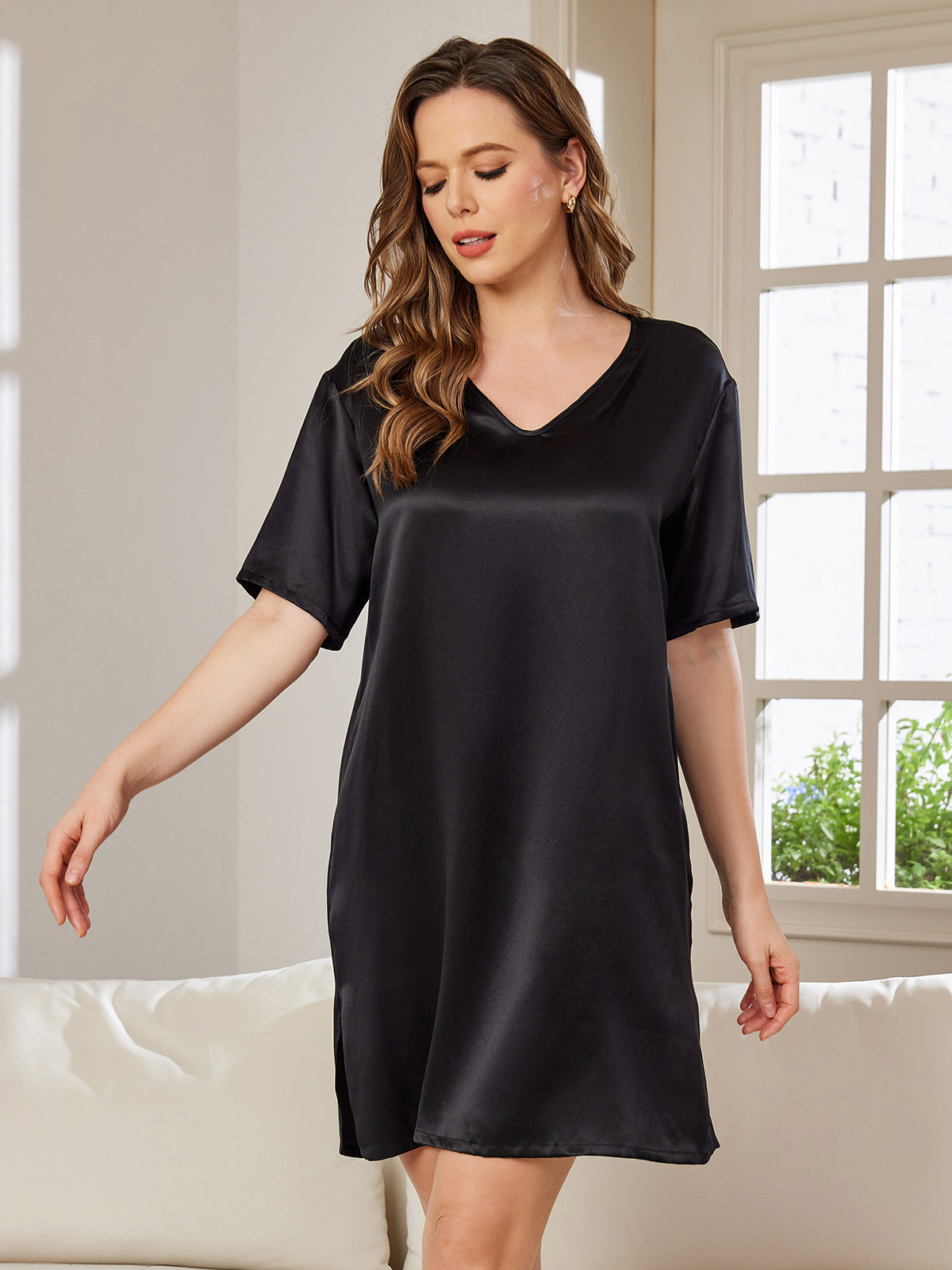 SilkSilky UKPureSilkShortSleeveVNeckNightdressBlack003