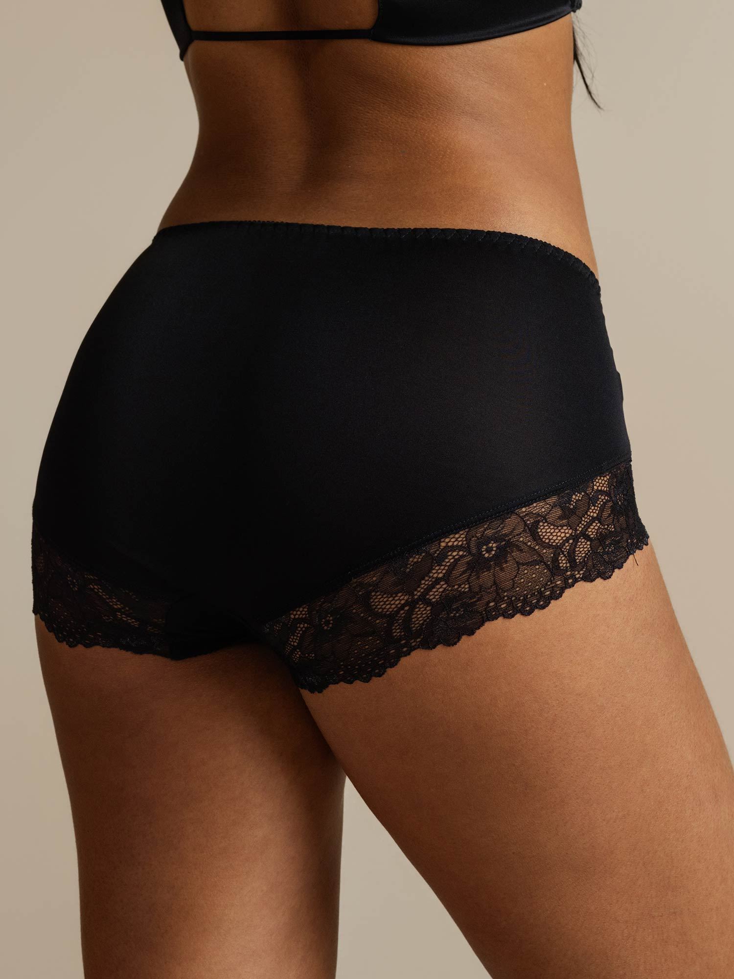 [Black] SilkSilky-UK Pure Silk Panty 002,