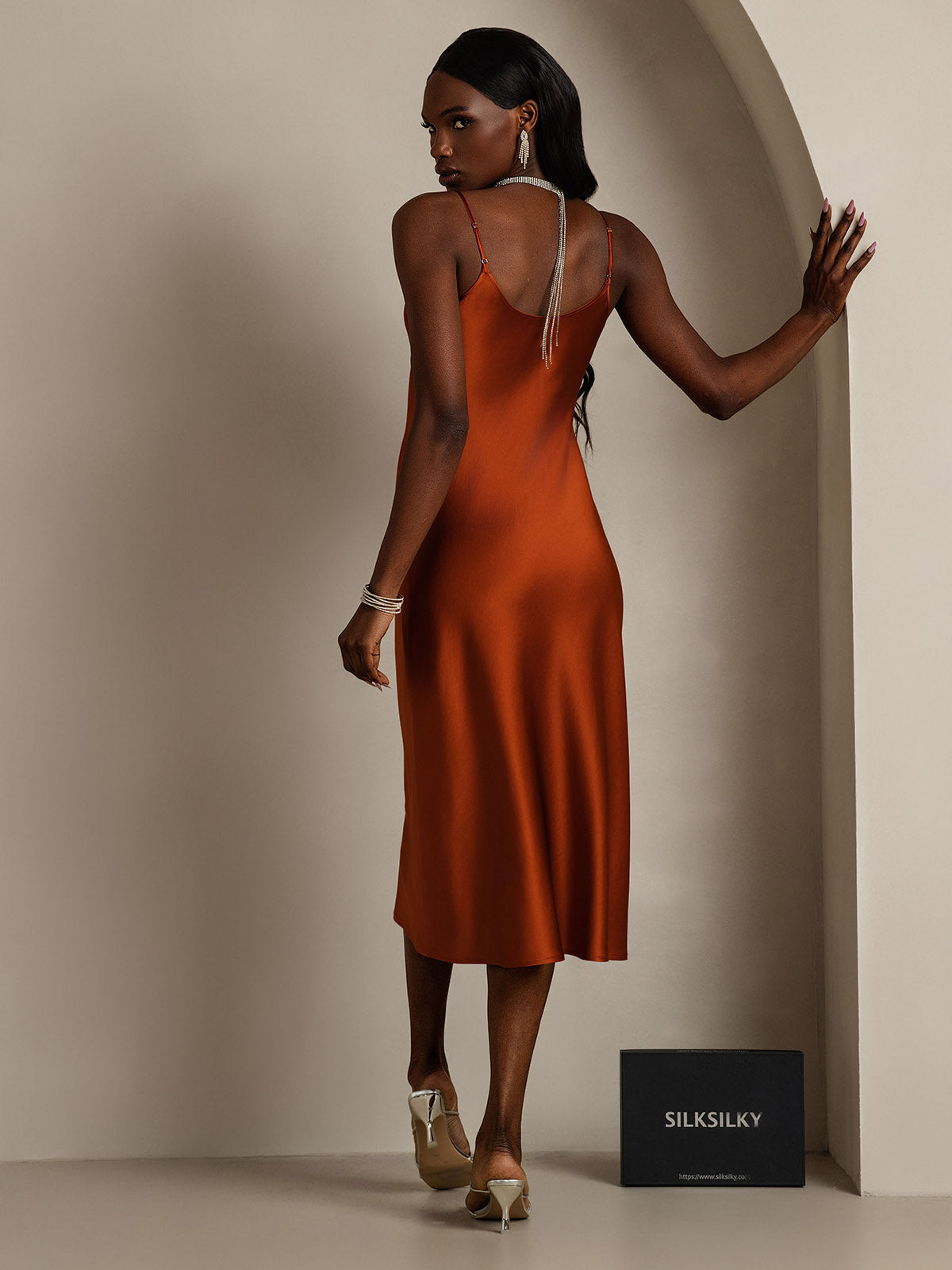 SilkSilky-UK Pure Silk Sleeveless Round Neck Dress Caramel 002