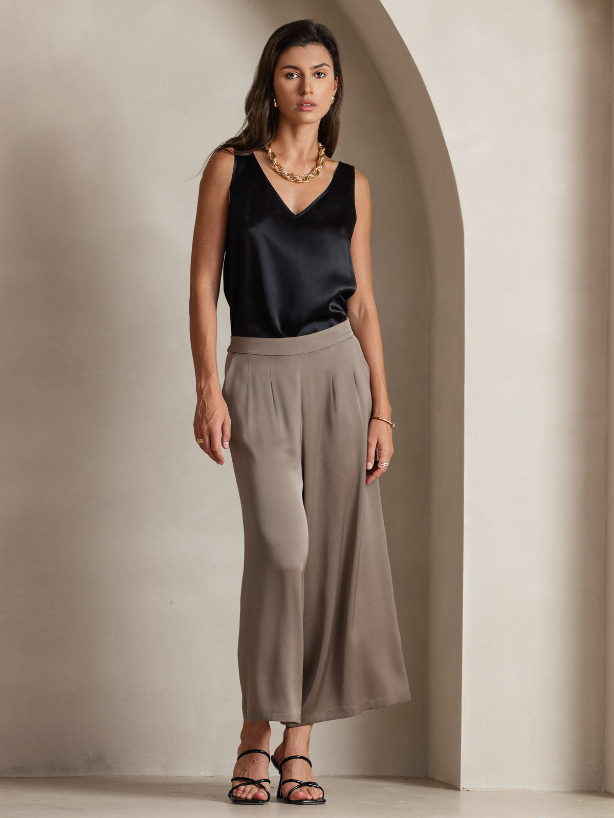 [Black] SilkSilky-UK 19Momme Silk V Neck Camisole 008