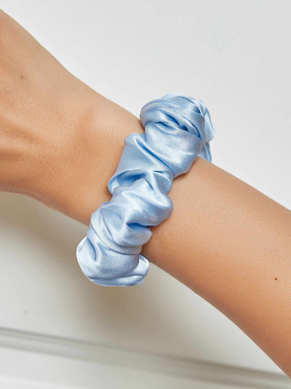 [Light Blue] SilkSilky-UK 19Momme Pure Silk Scrunchie 001