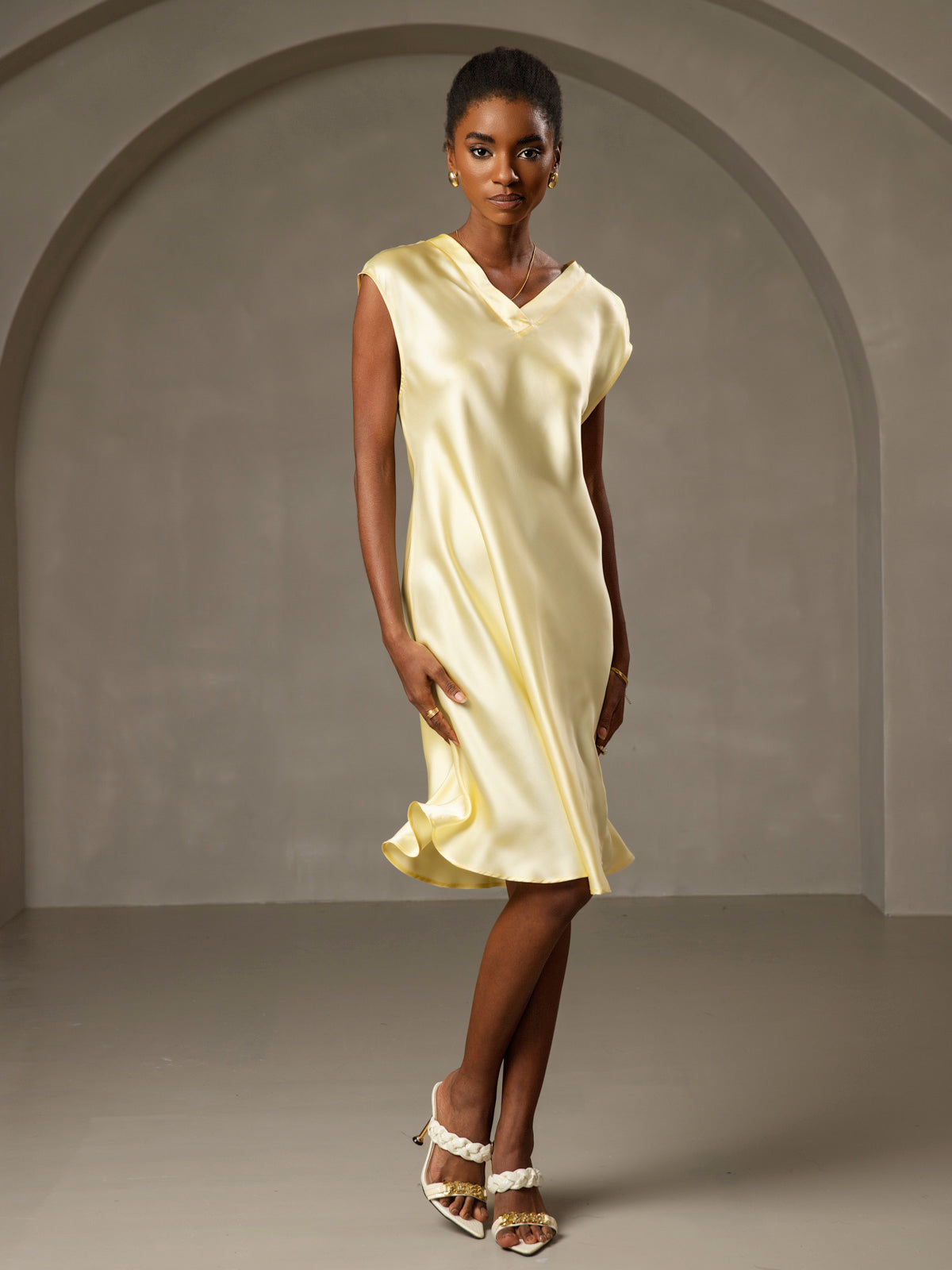 SilkSilky-UK Pure Silk Sleeveless V Neck Dress Yellow 001