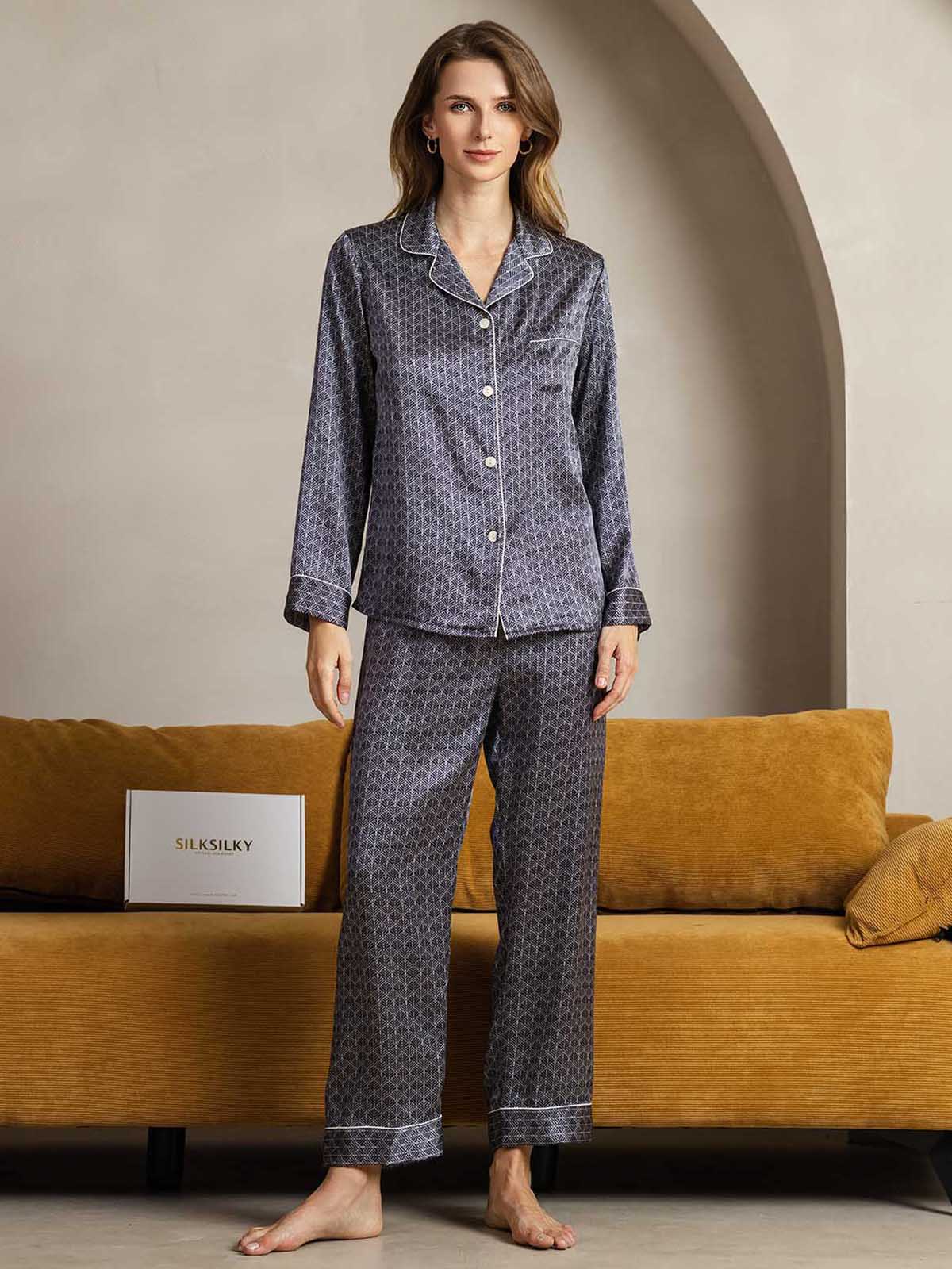 [Navy Ginkgo] SilkSilky-UK Pure Silk Womens Pajamas 001
