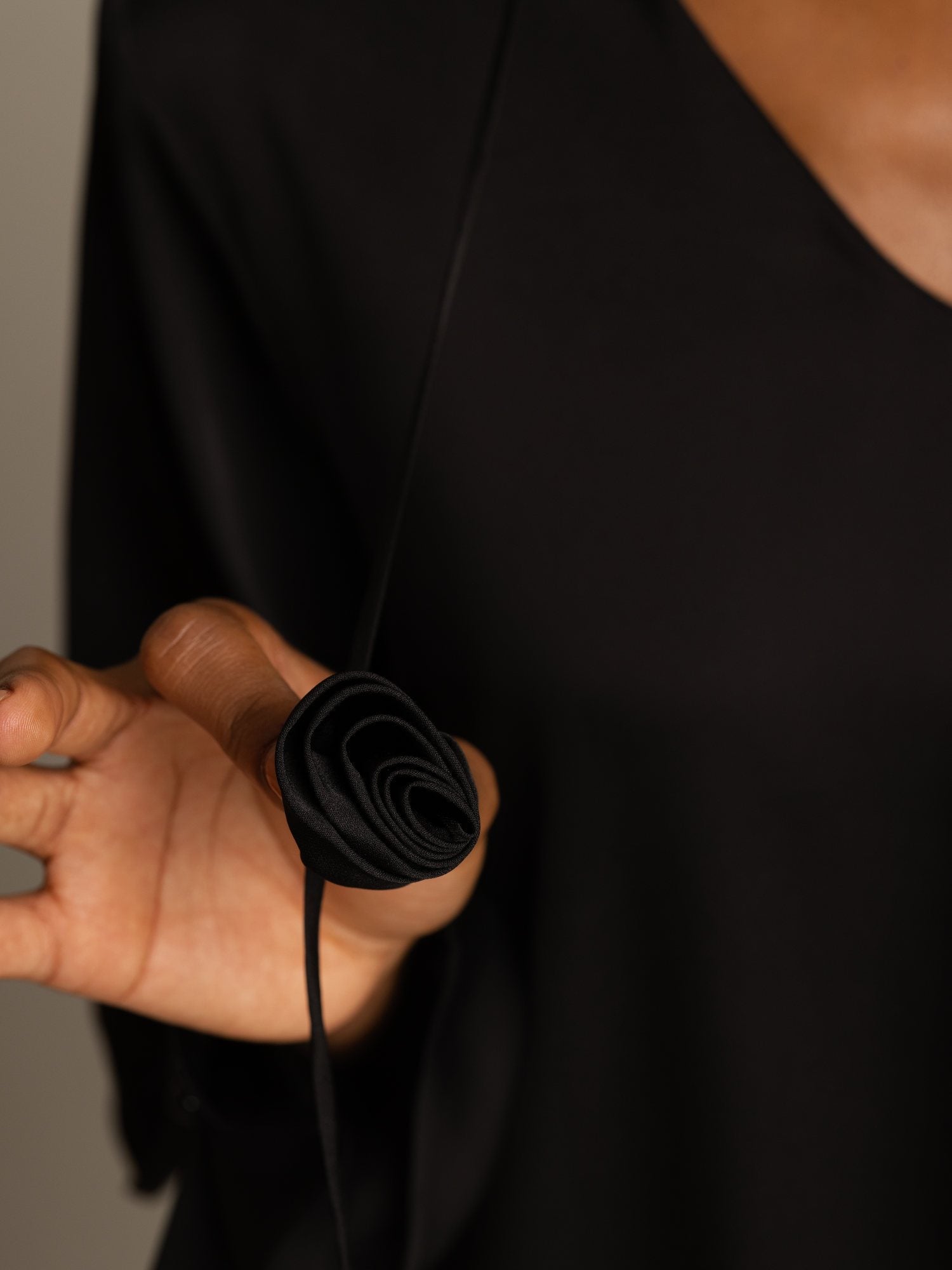 [Black] SilkSilky-UK 19Momme Stretch Silk Double Georgette Long Sleeve V Neck Blouse 005