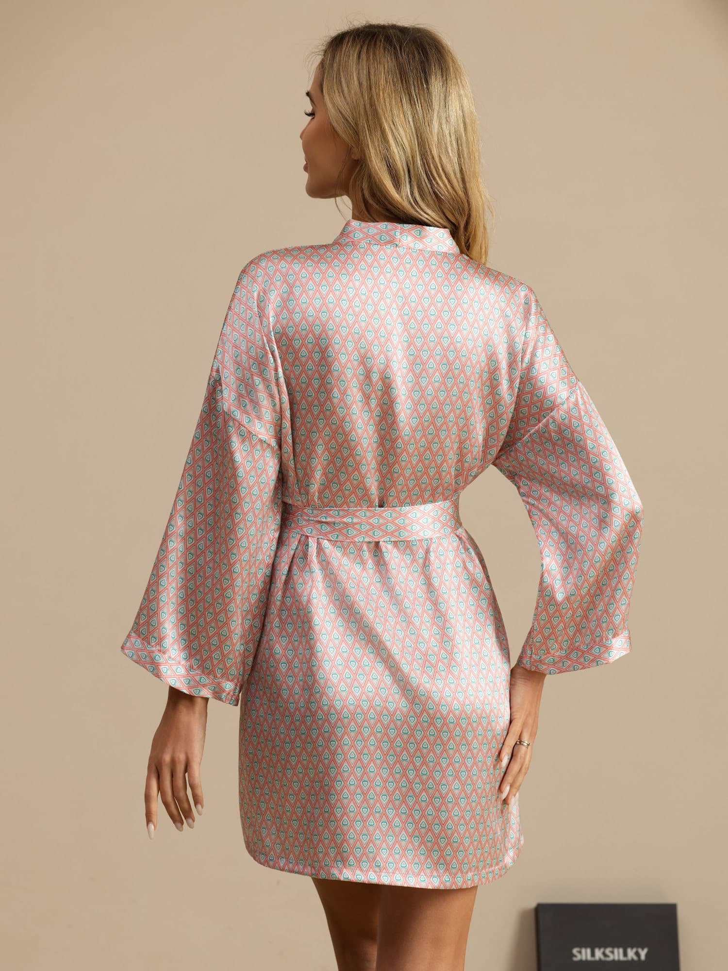 [Pink Heart Geo] SilkSilky-UK Long Sleeve Women's Dressing Gown 002