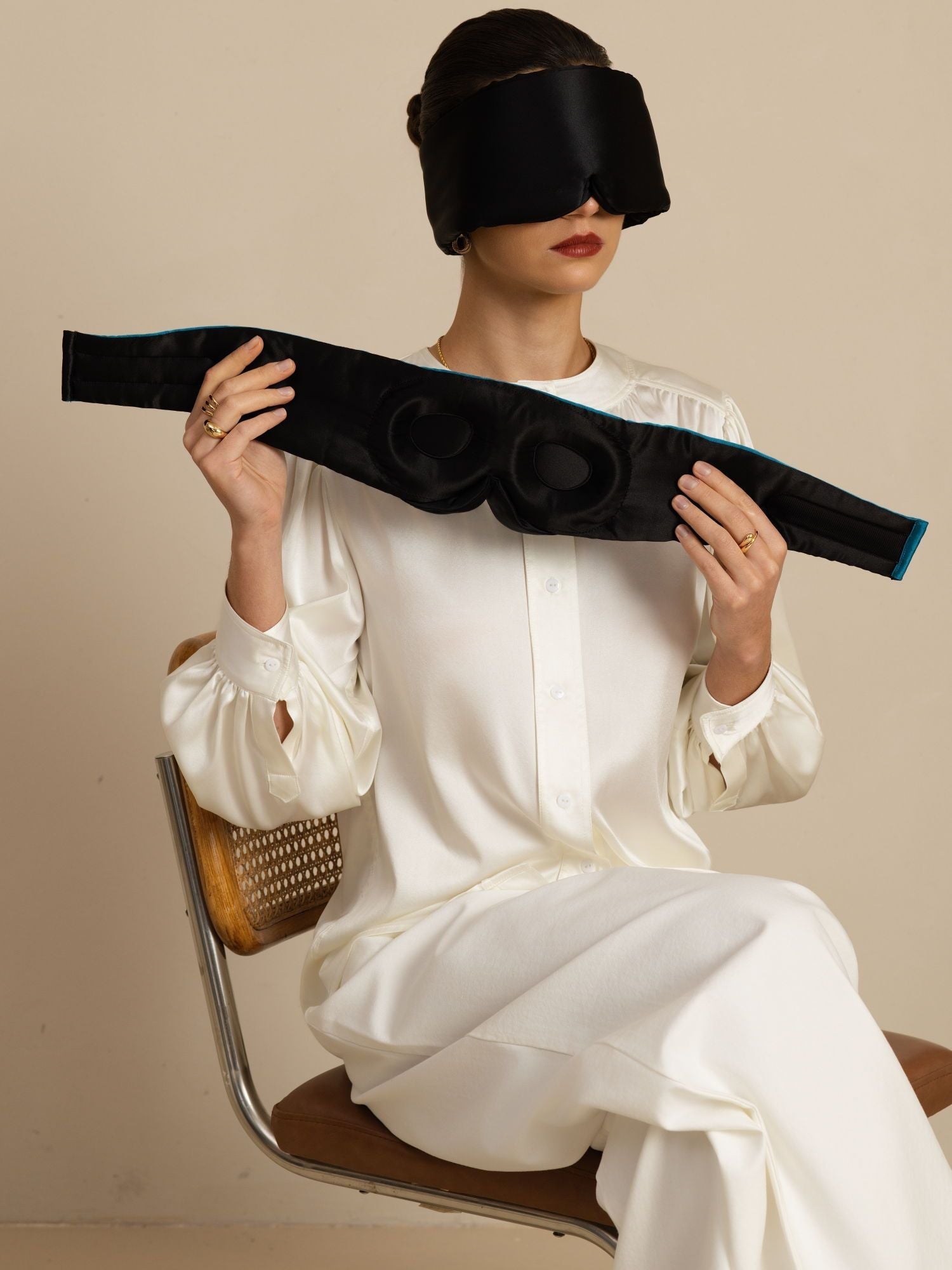 [Black] SilkSilky-UK Sleep Mask 001