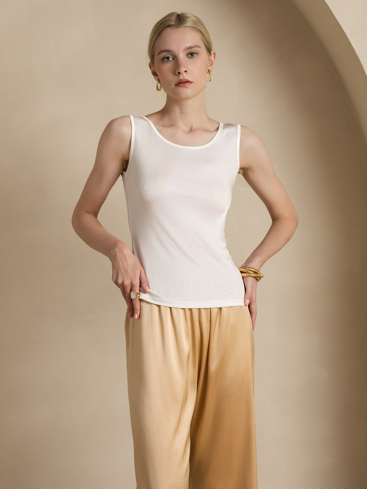 [White] SilkSilky-UK Silk Knitted Sleeveless Round Neck Women's T-Shirt 005