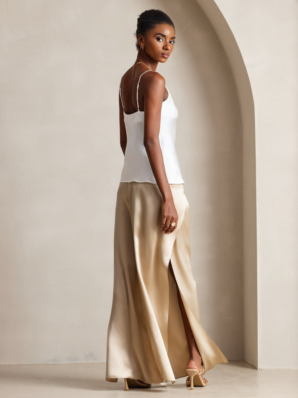 [White] SilkSilky-UK Pure Silk Sleeveless V Neck Camisole 004