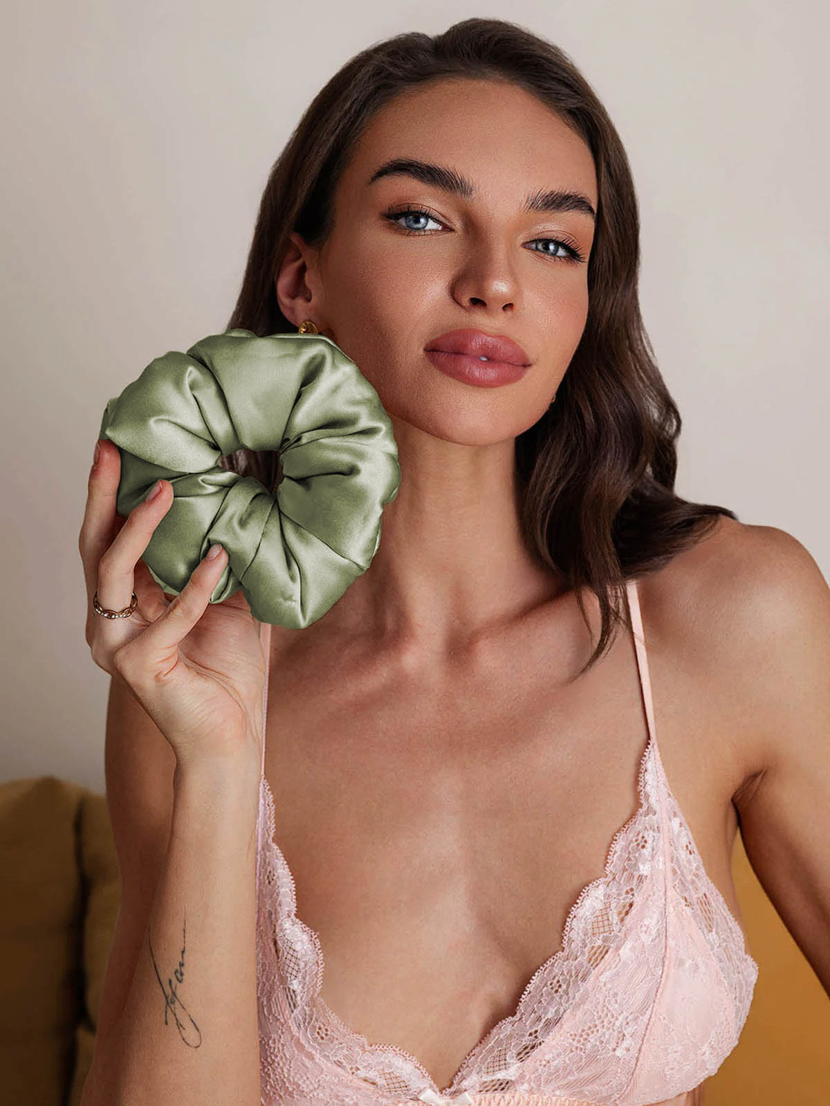 [Light Green] SilkSilky-UK Pure Silk Scrunchie 004