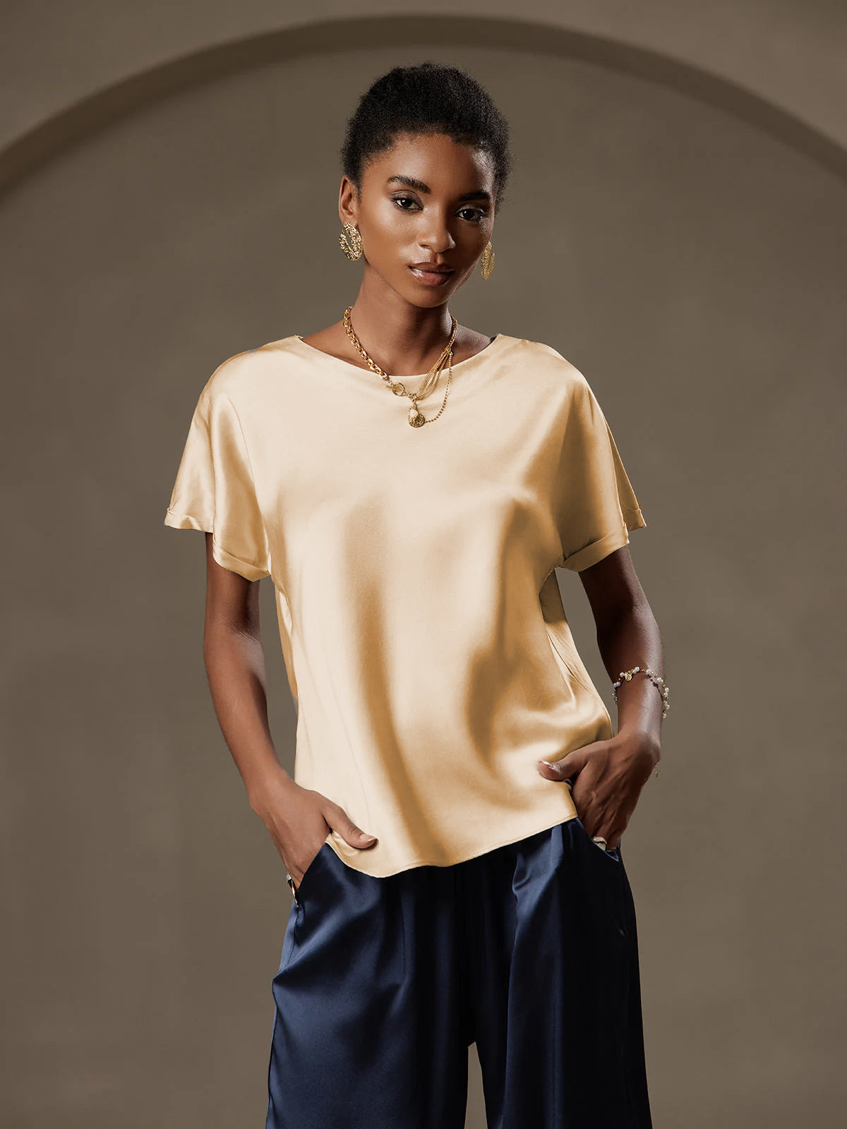 [Champagne] SilkSilky-UK 19Momme Silk Short Sleeve Round Neck Women's T-Shirt 008