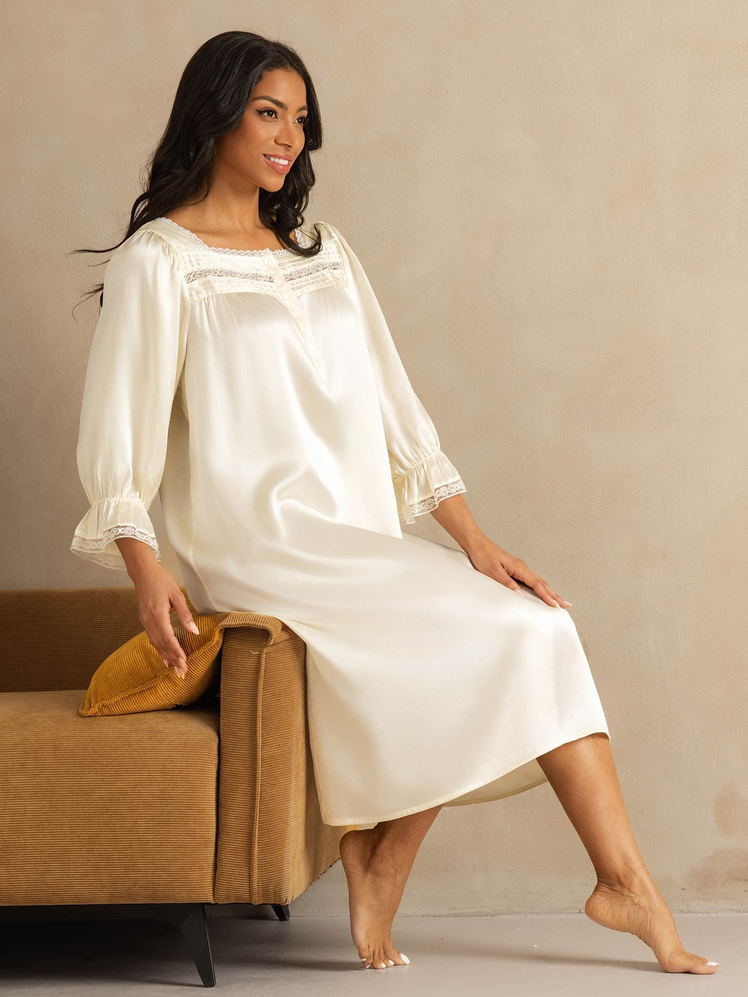 [White] SilkSilky-UK Pure Silk Square Neck Nightdress 008