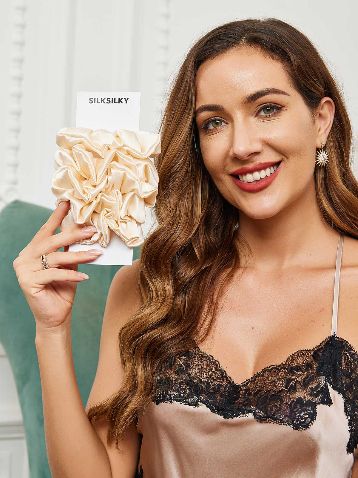 [Light Beige] SilkSilky-UK 19Momme Pure Silk Scrunchie 002