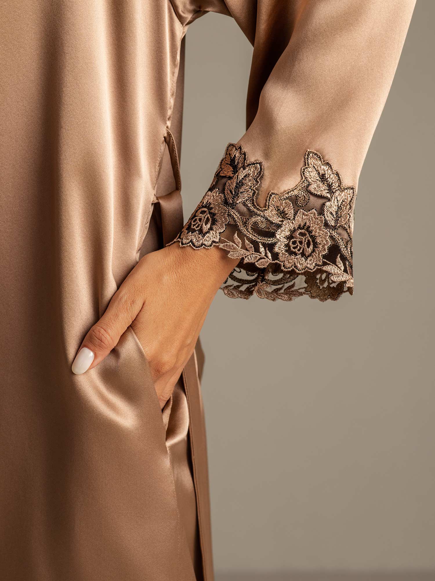 [Brown] SilkSilky-UK Pure Silk V Neck Nightdress&Dressing gowns 005