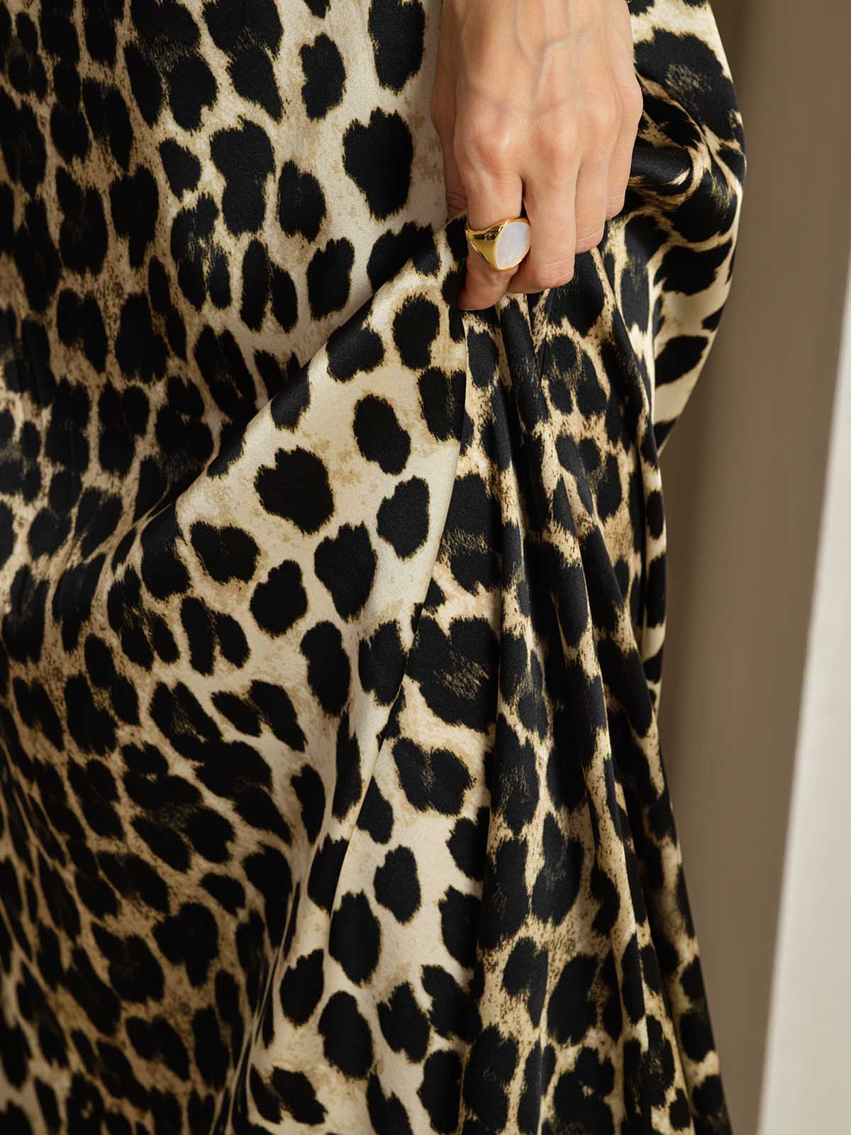 [Leopard] SilkSilky-UK 19Momme Silk Round Neck Dress 005