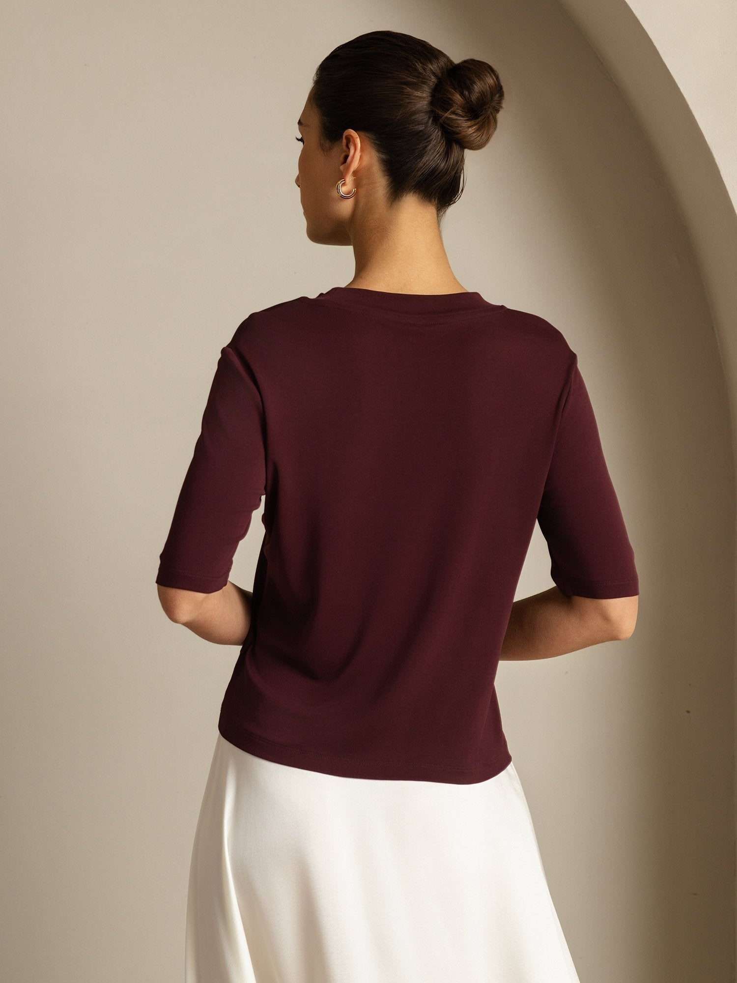 [Windsor Wine] SilkSilky-UK Half Sleeve Crew Neck Women's T-Shirt 002
