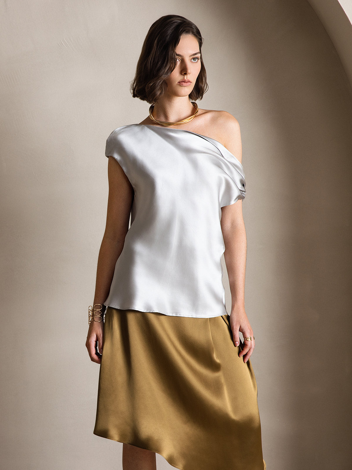 [Light Gray] SilkSilky-UK 19Momme Silk One Shoulder Women's T-Shirt 003