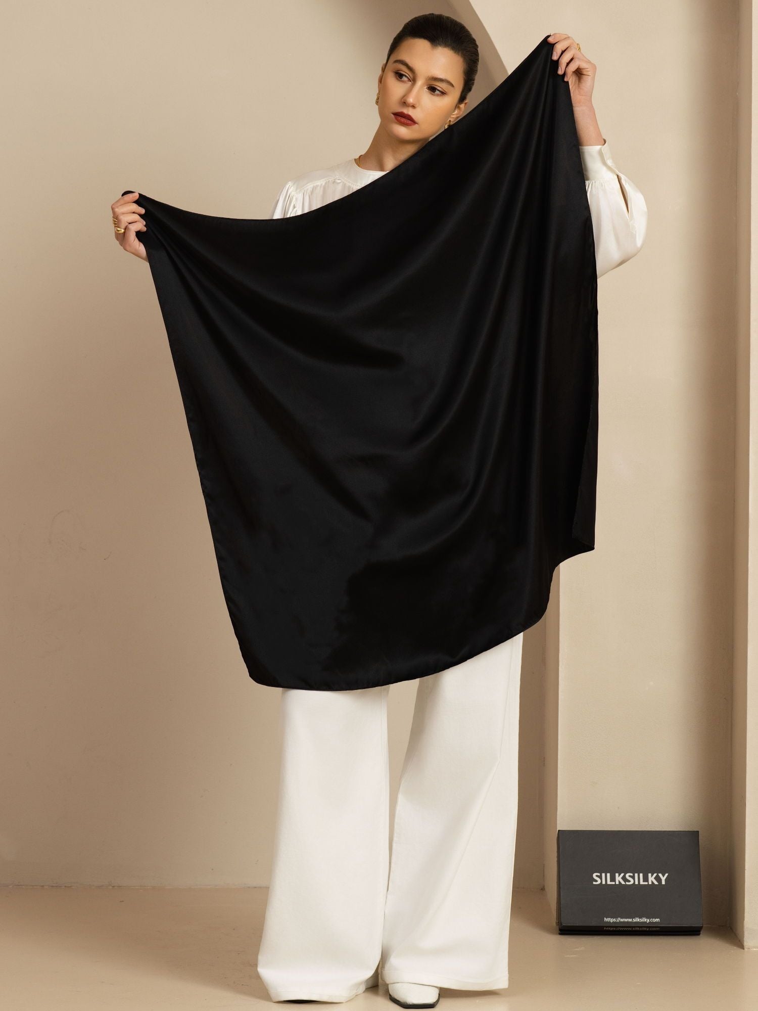 [Black] SilkSilky-UK Scarf 001