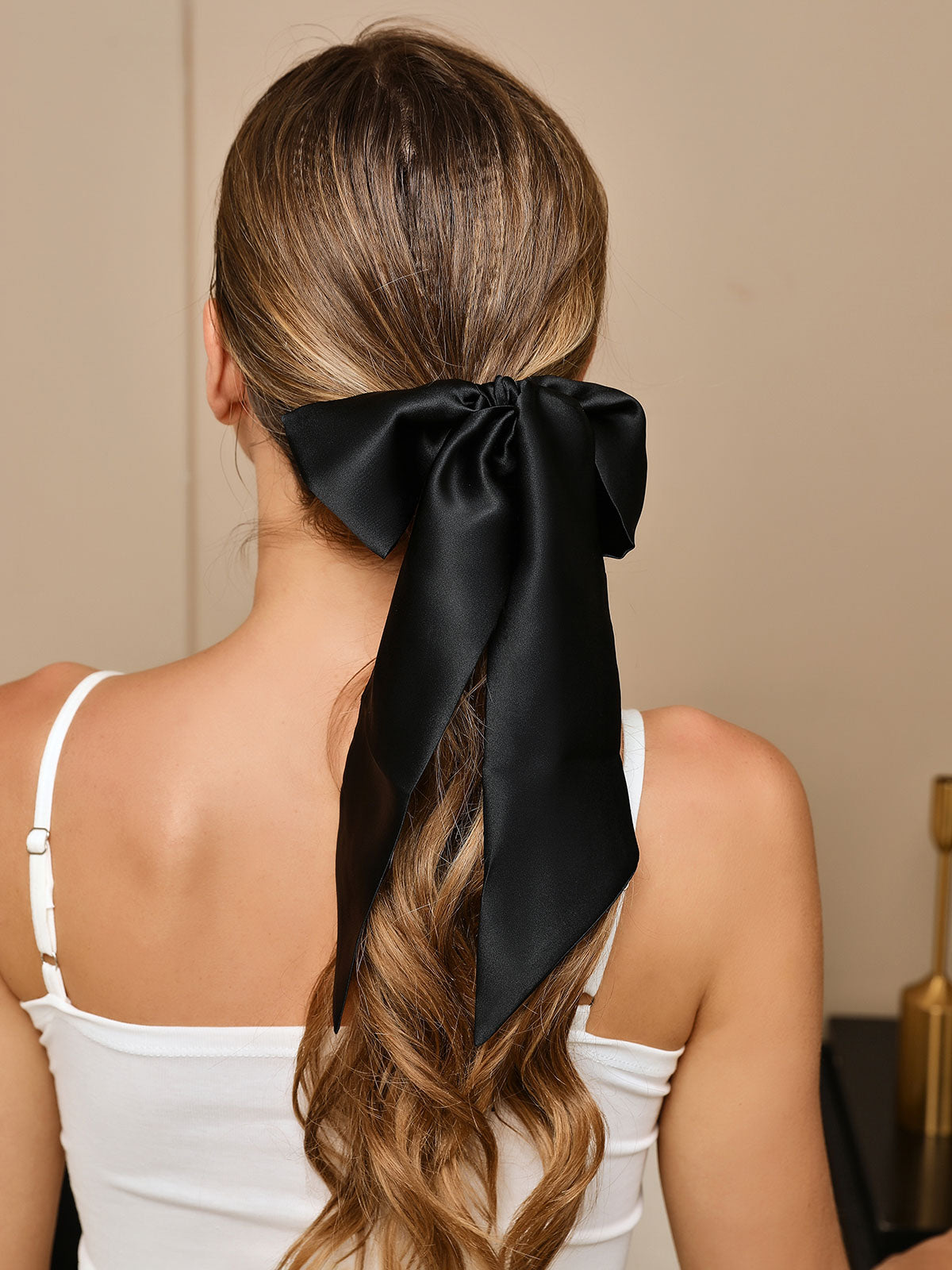 SilkSilky UK 19Momme Pure Silk Scrunchie Black 001