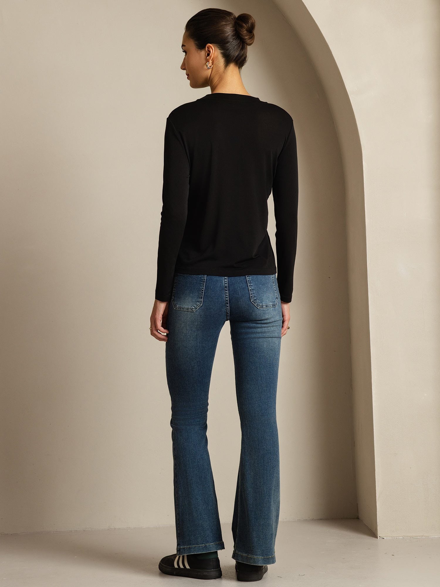 [Black] SilkSilky-UK Pure Silk Round Neck Women's T-Shirt 005
