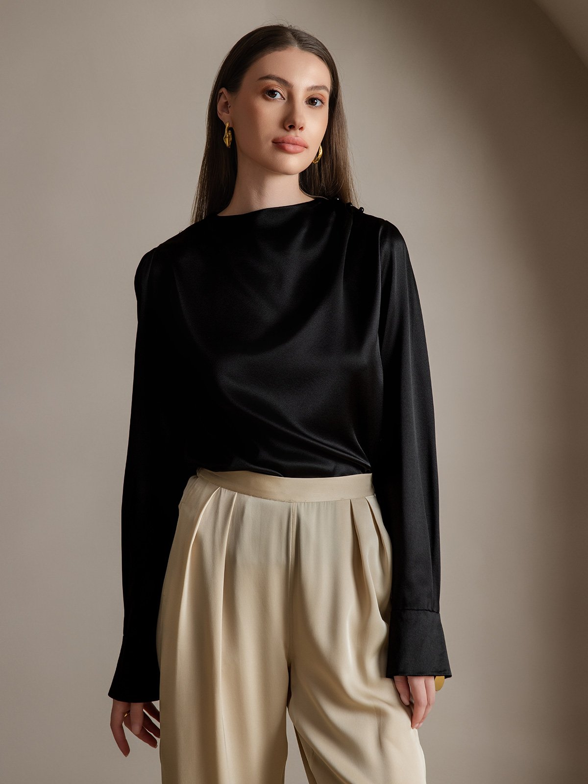 [Black] SilkSilky-UK 19Momme Silk Boat Neck Women's Shirt 001