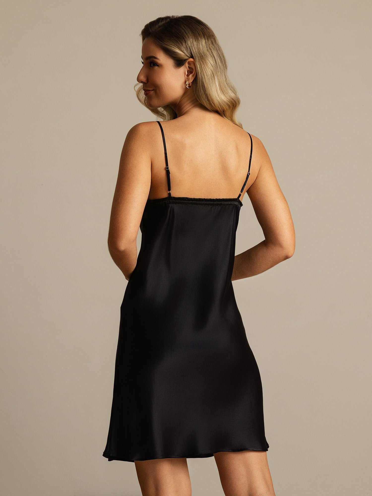 [Black] SilkSilky-UK Pure Silk Nightgown 002