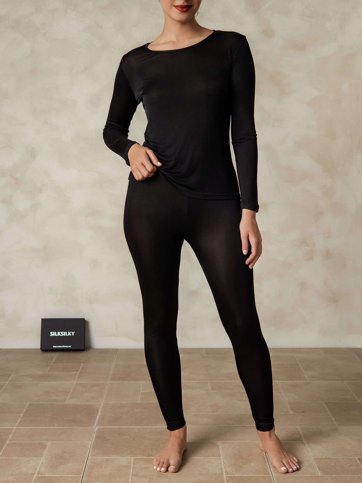 [Black] SilkSilky-UK Silk Knitted Round Neck Women's Pyjamas 001