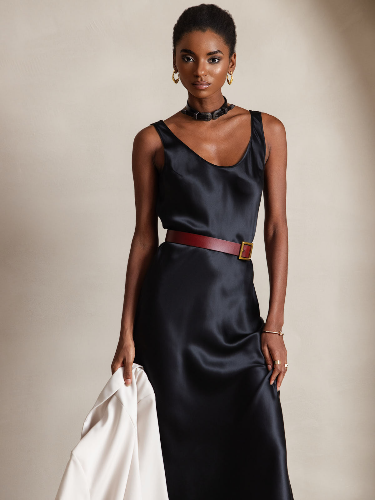 [Black] SilkSilky-UK Pure Silk Boat Neck Dress 001