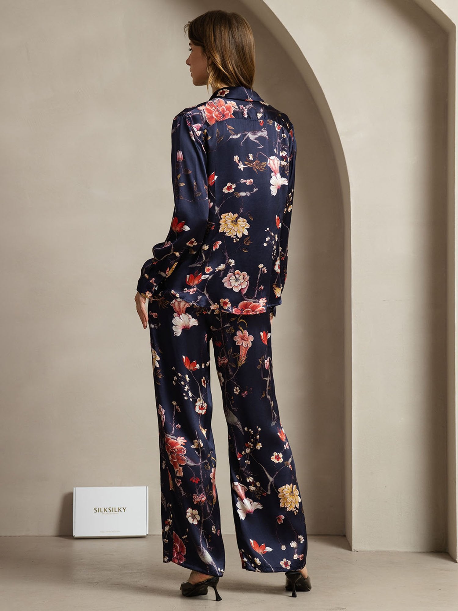 [NavyFloral] SilkSilky-UK 19Momme Silk Collar Women''s Outfit Sets 002