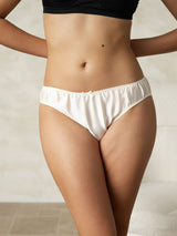 [White] SilkSilky-UK Panty 001