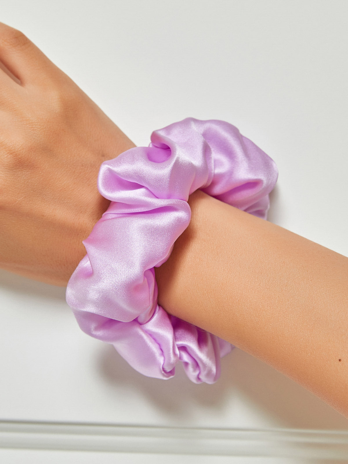 SilkSilky-UK 19Momme Pure Silk Scrunchie Lavender 004