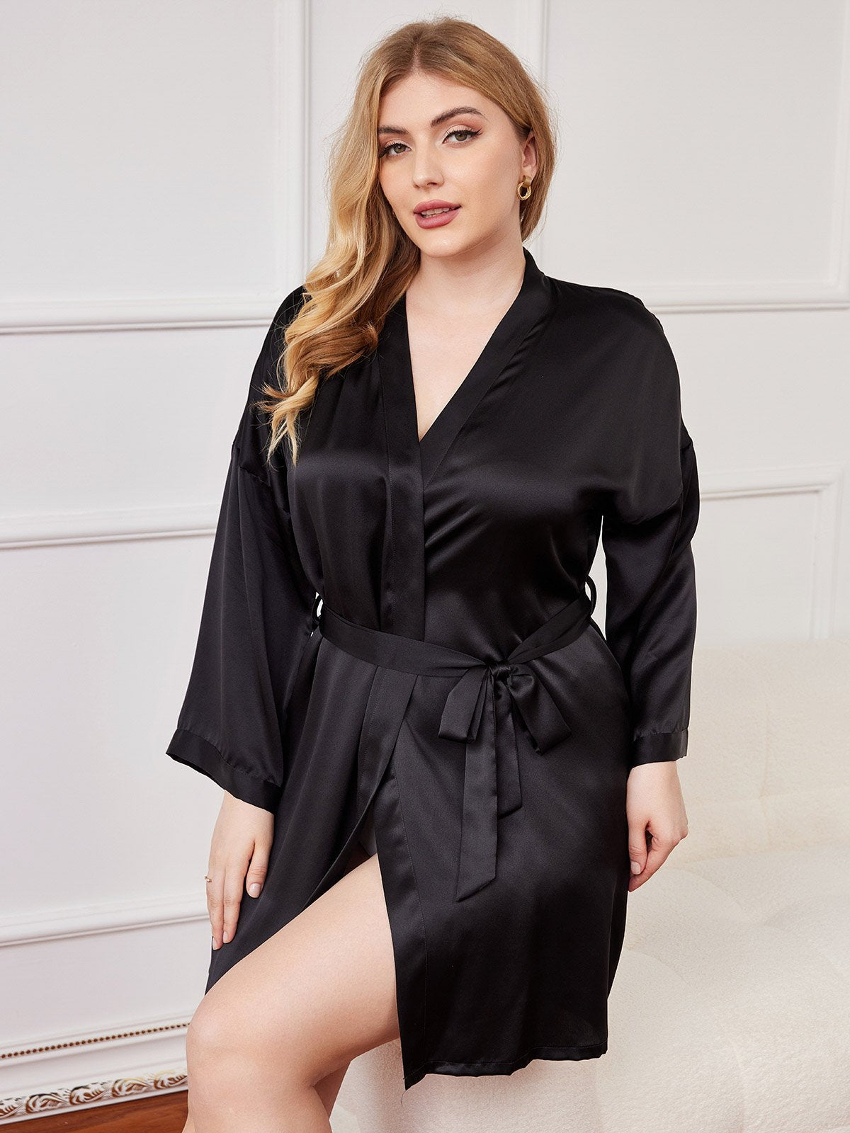 SilkSilky UK Pure Silk Long Sleeve V Neck Plus Size Dressing Gown Black 003