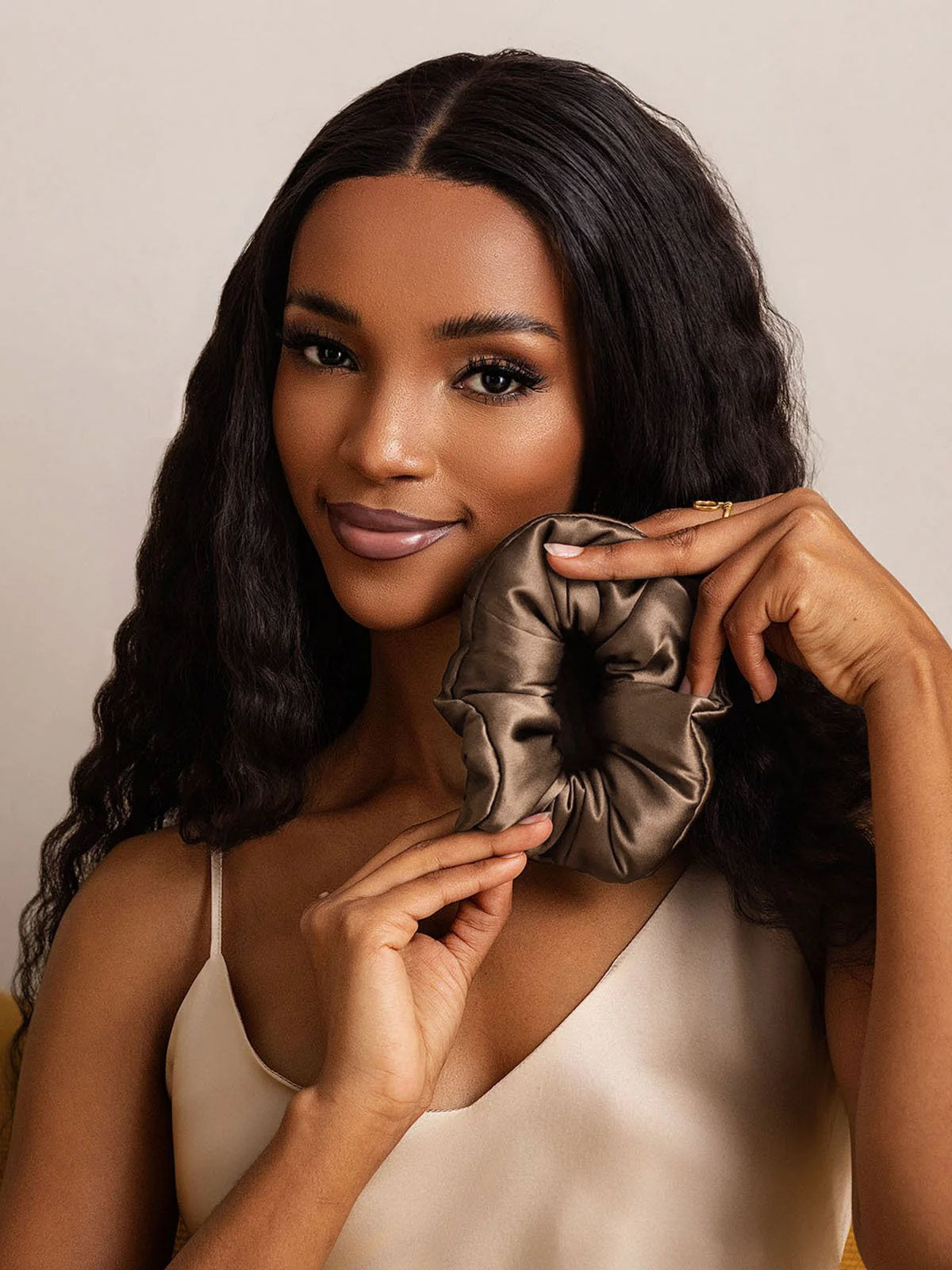 [Brown] SilkSilky-UK Pure Silk Scrunchie 001