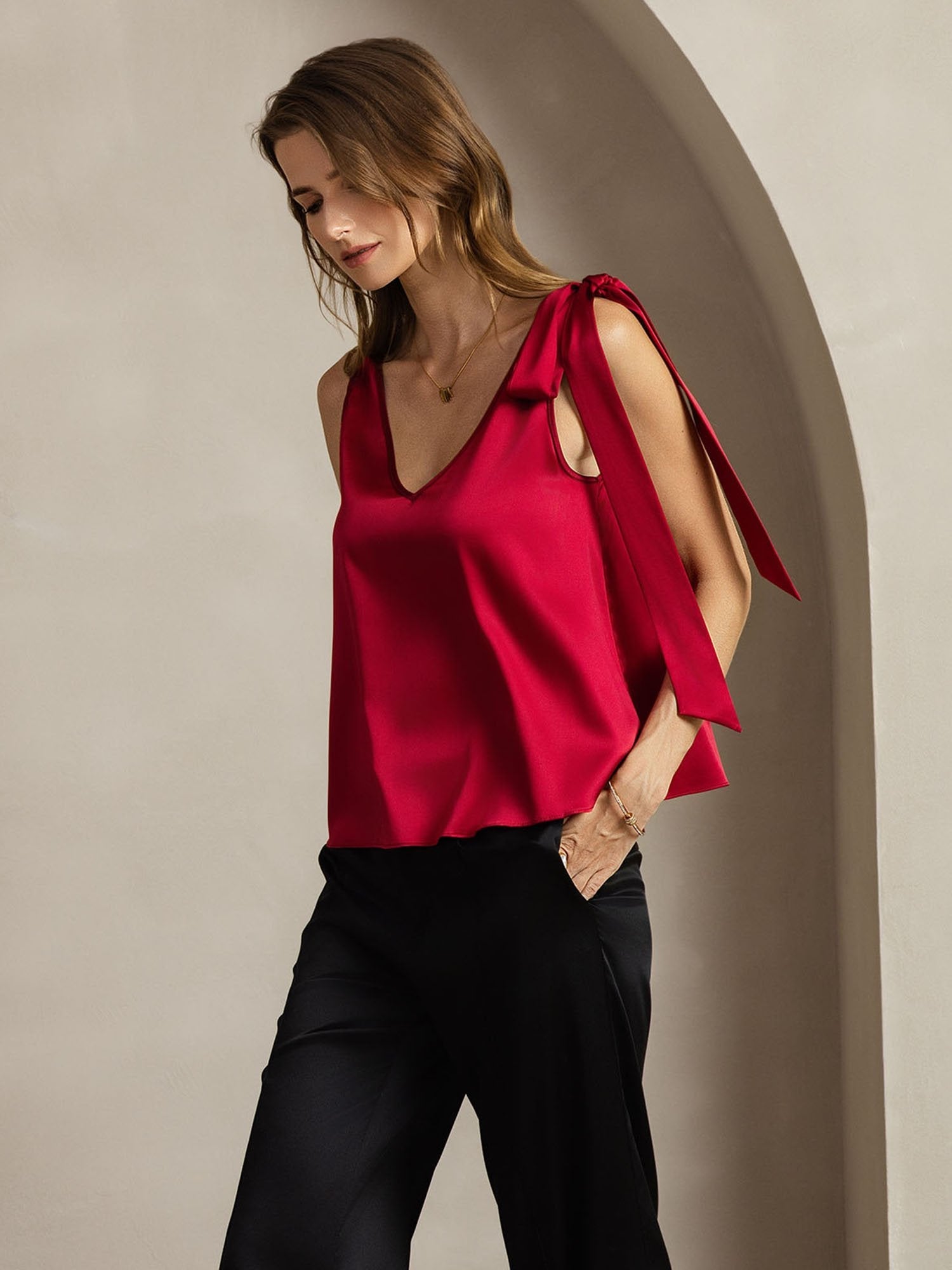 [Wine] SilkSilky-UK 19Momme Silk V Neck Women's T-Shirt 005