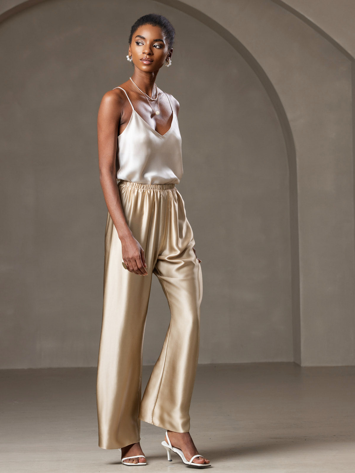 [Beige] SilkSilky-UK Pure Silk Sleeveless V Neck Camisole 006